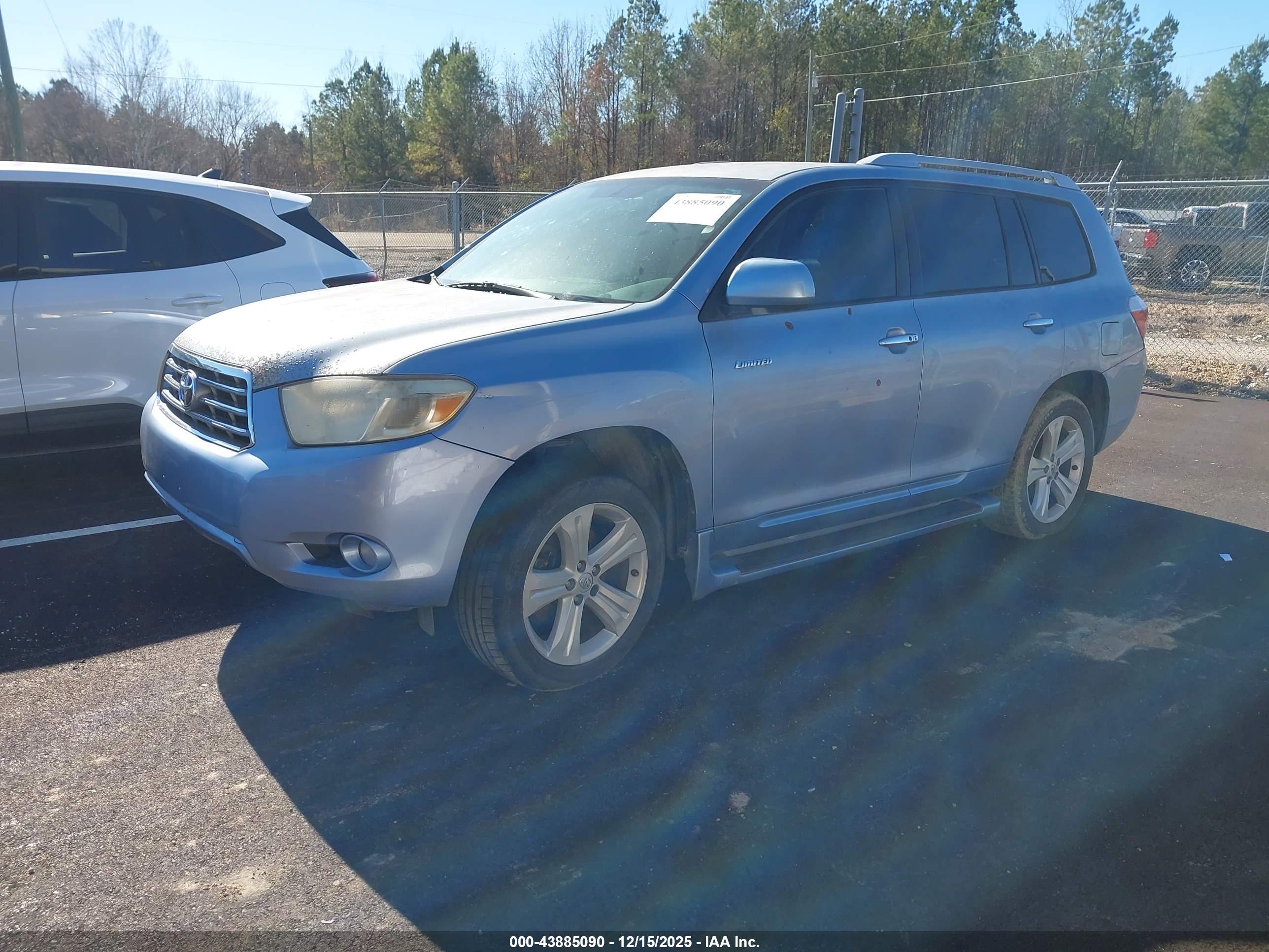 TOYOTA HIGHLANDER image 2