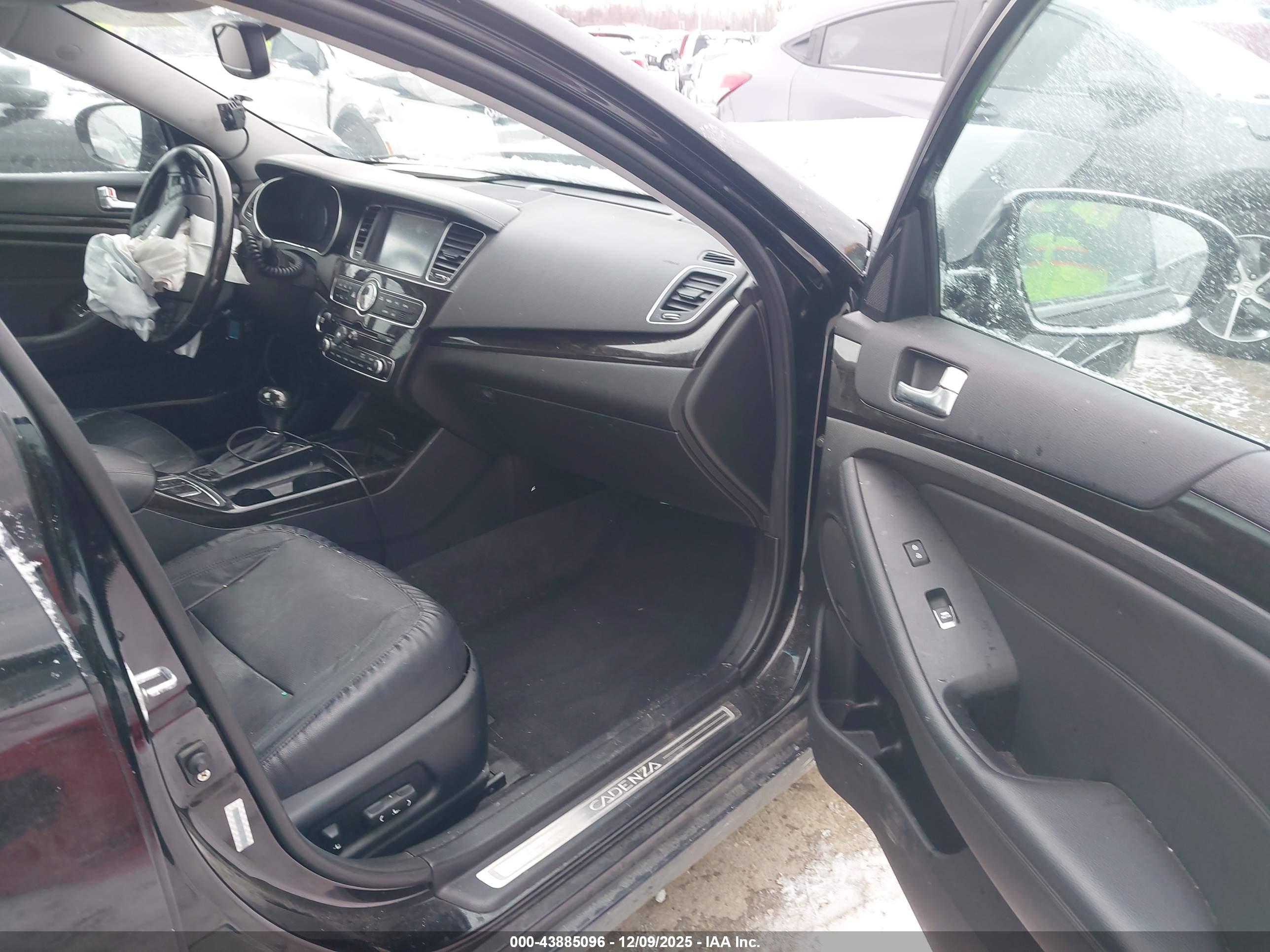 KIA CADENZA image 5