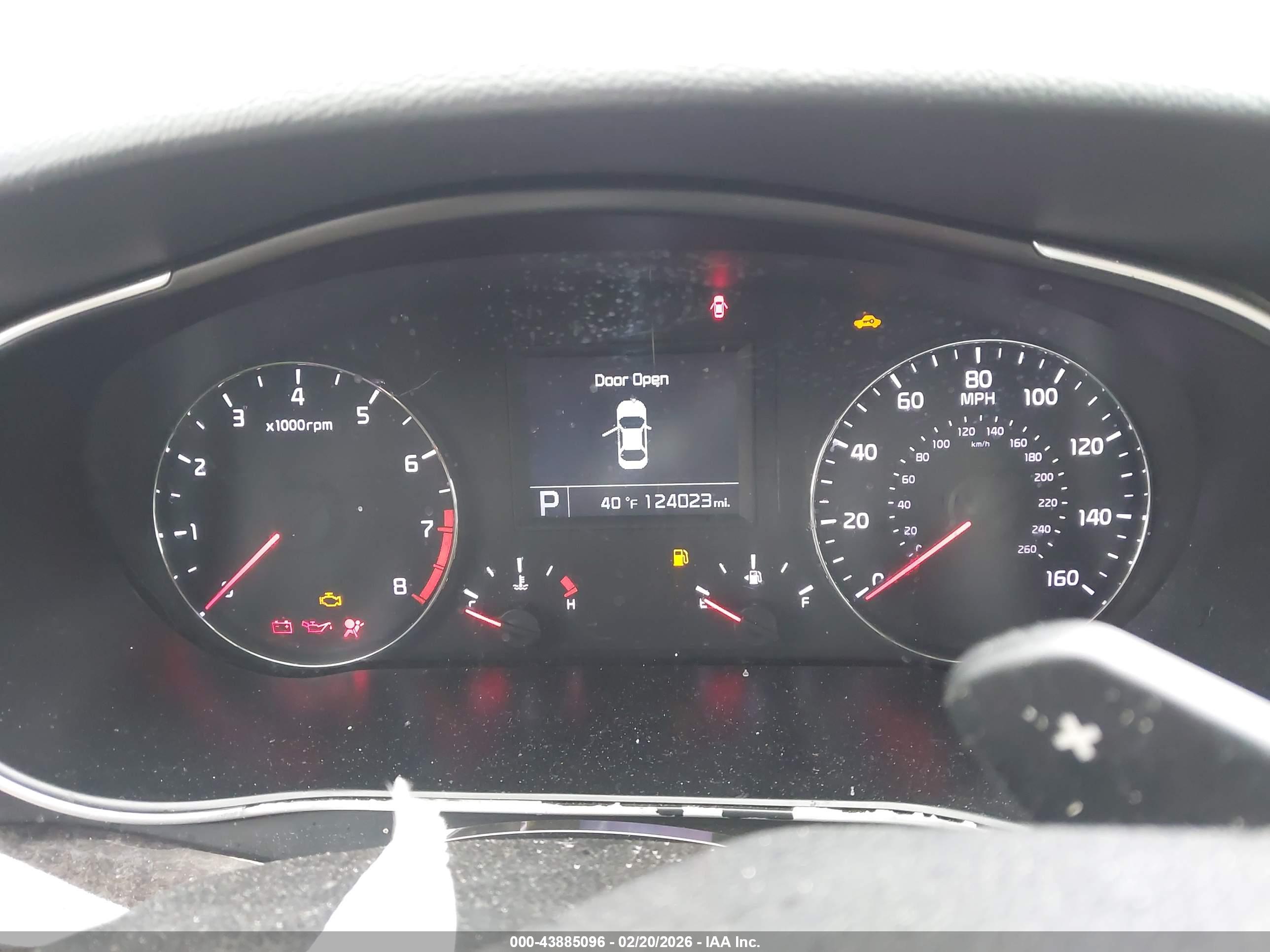 KIA CADENZA image 7