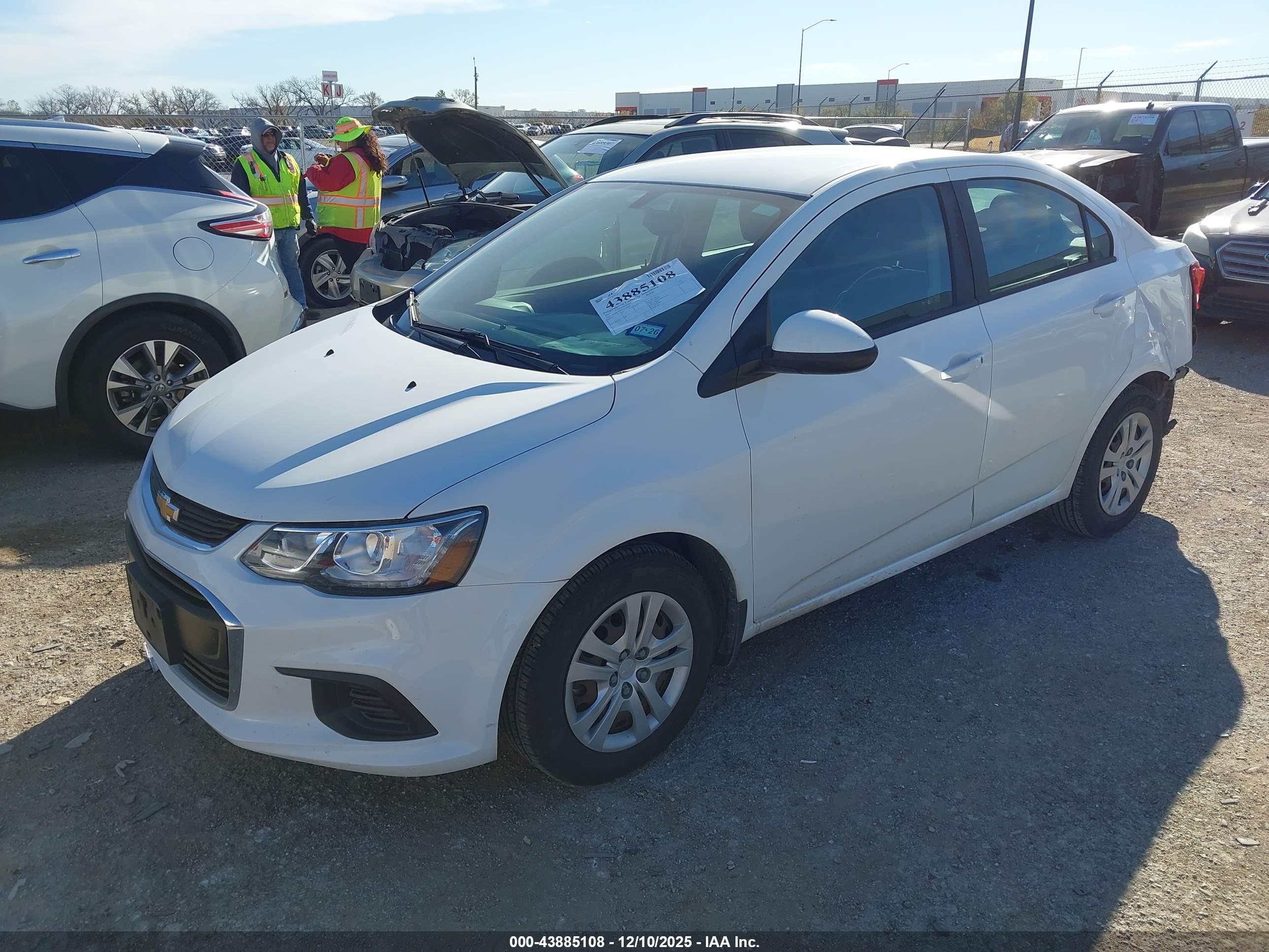 CHEVROLET SONIC image 2