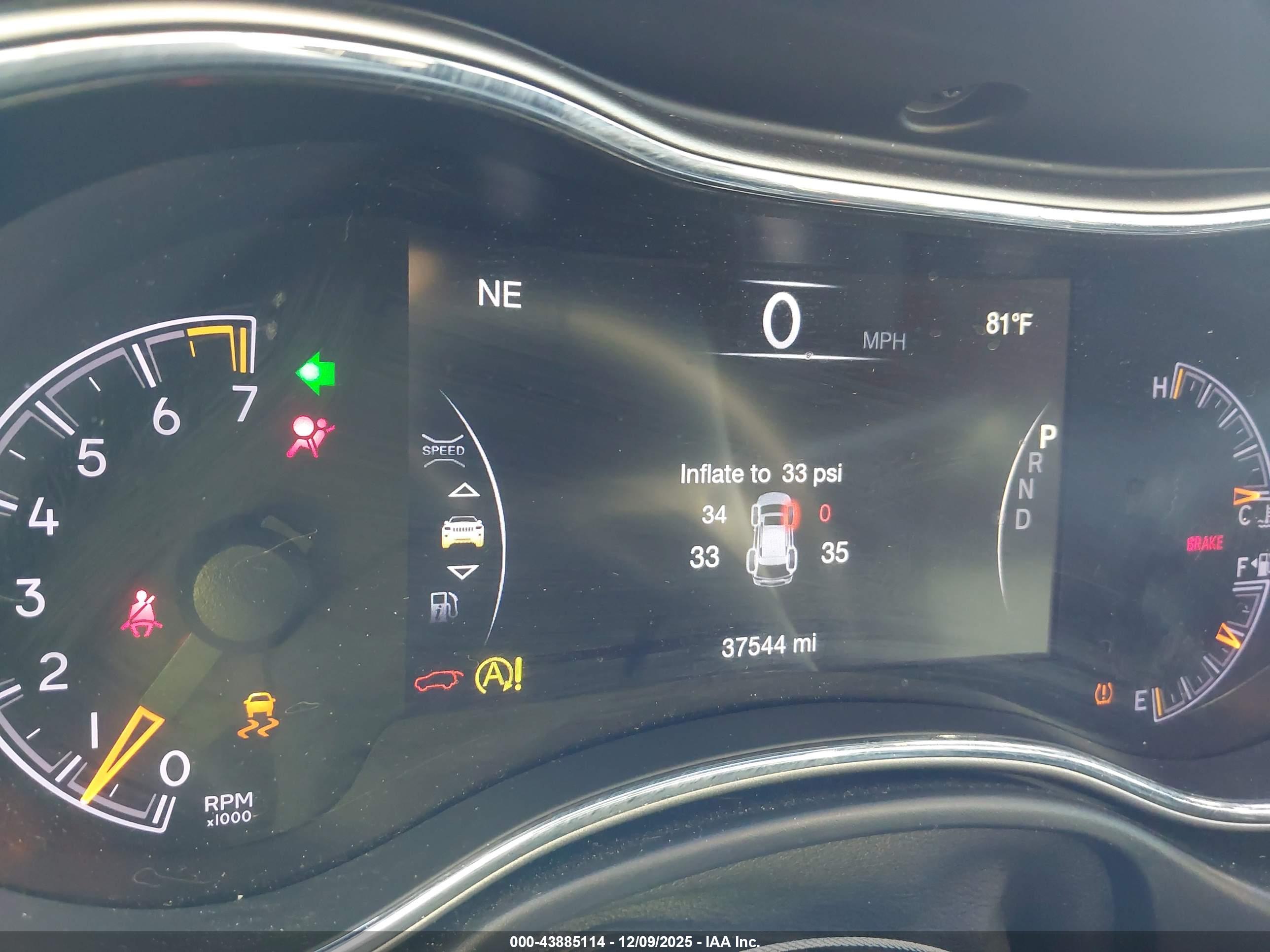 JEEP GRAND image 7