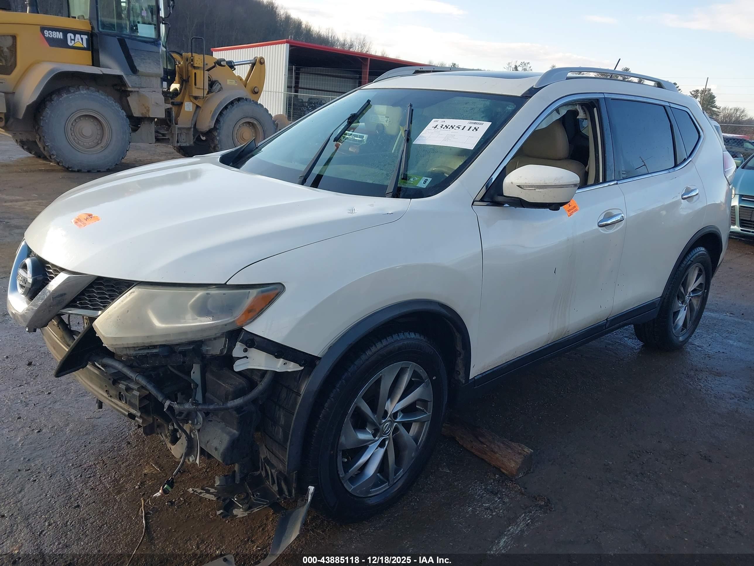 NISSAN ROGUE image 2