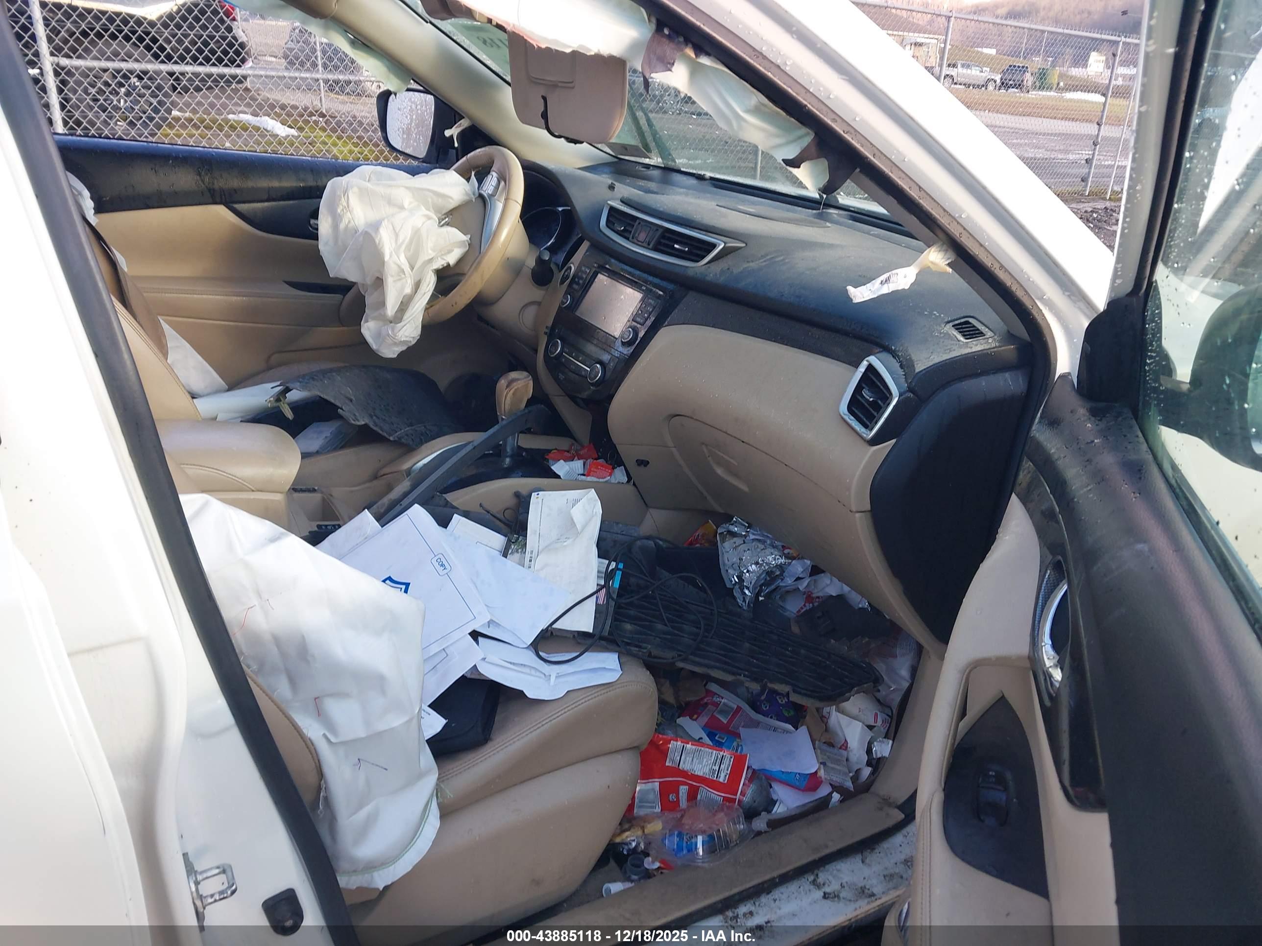 NISSAN ROGUE image 5