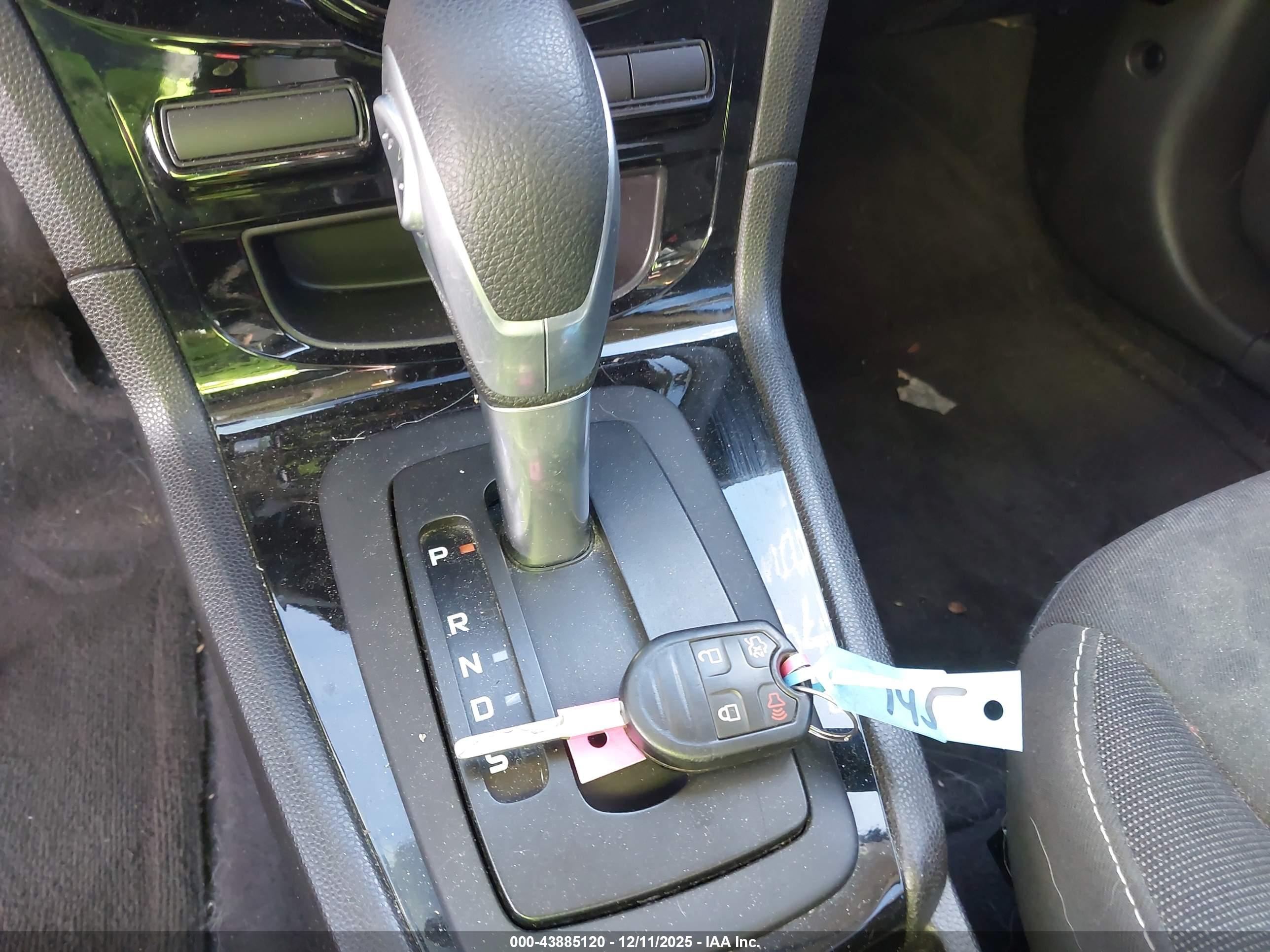 FORD FIESTA image 11
