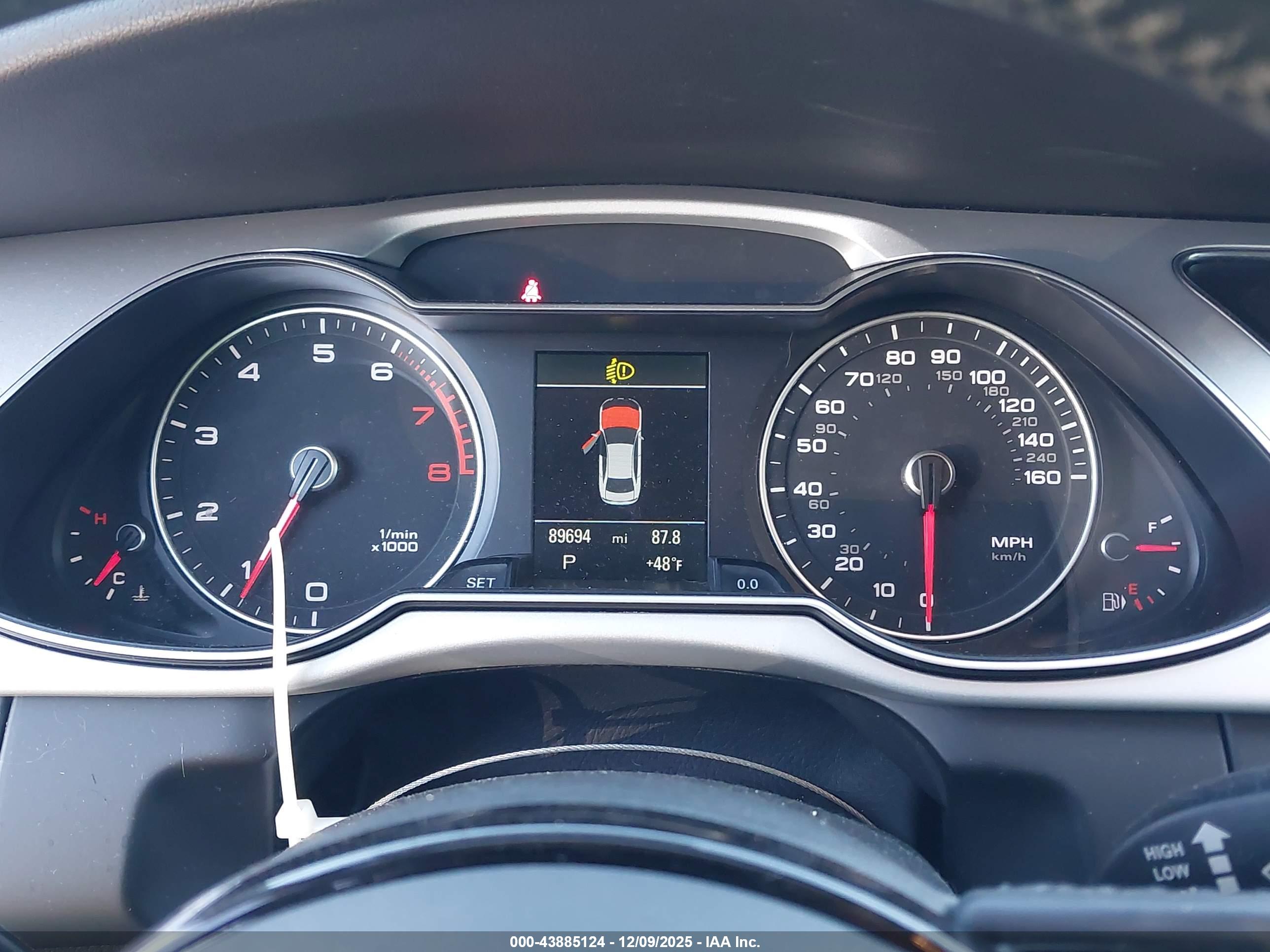 AUDI A4 image 7