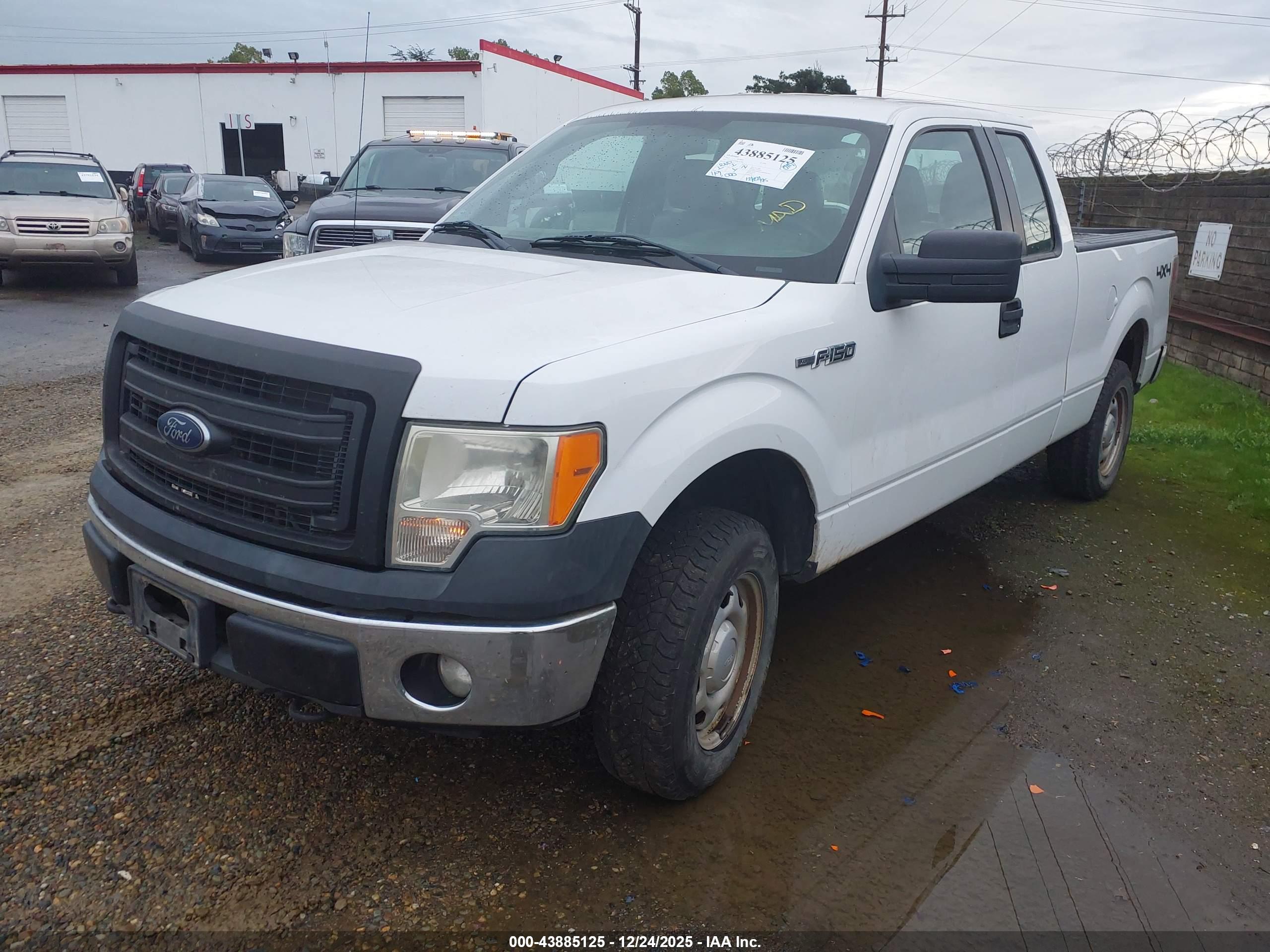 FORD F-150 image 2