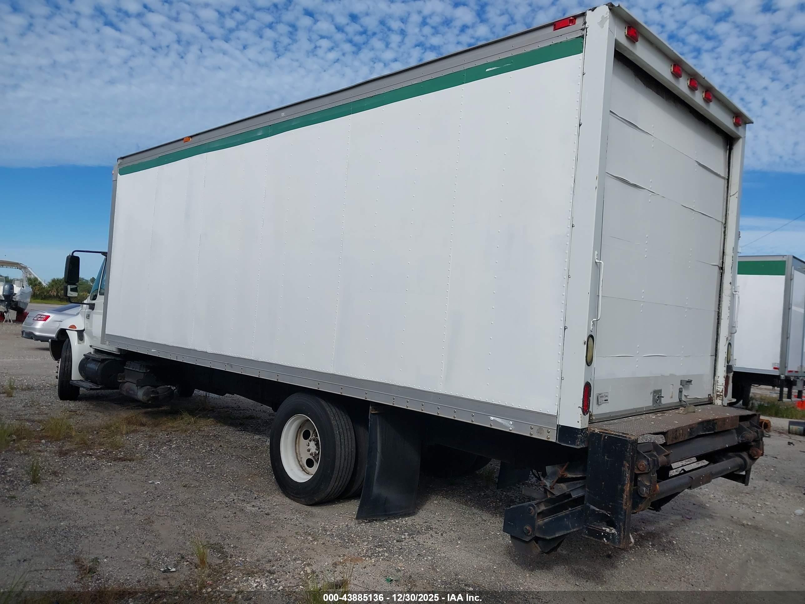 INTERNATIONAL 4000 image 3