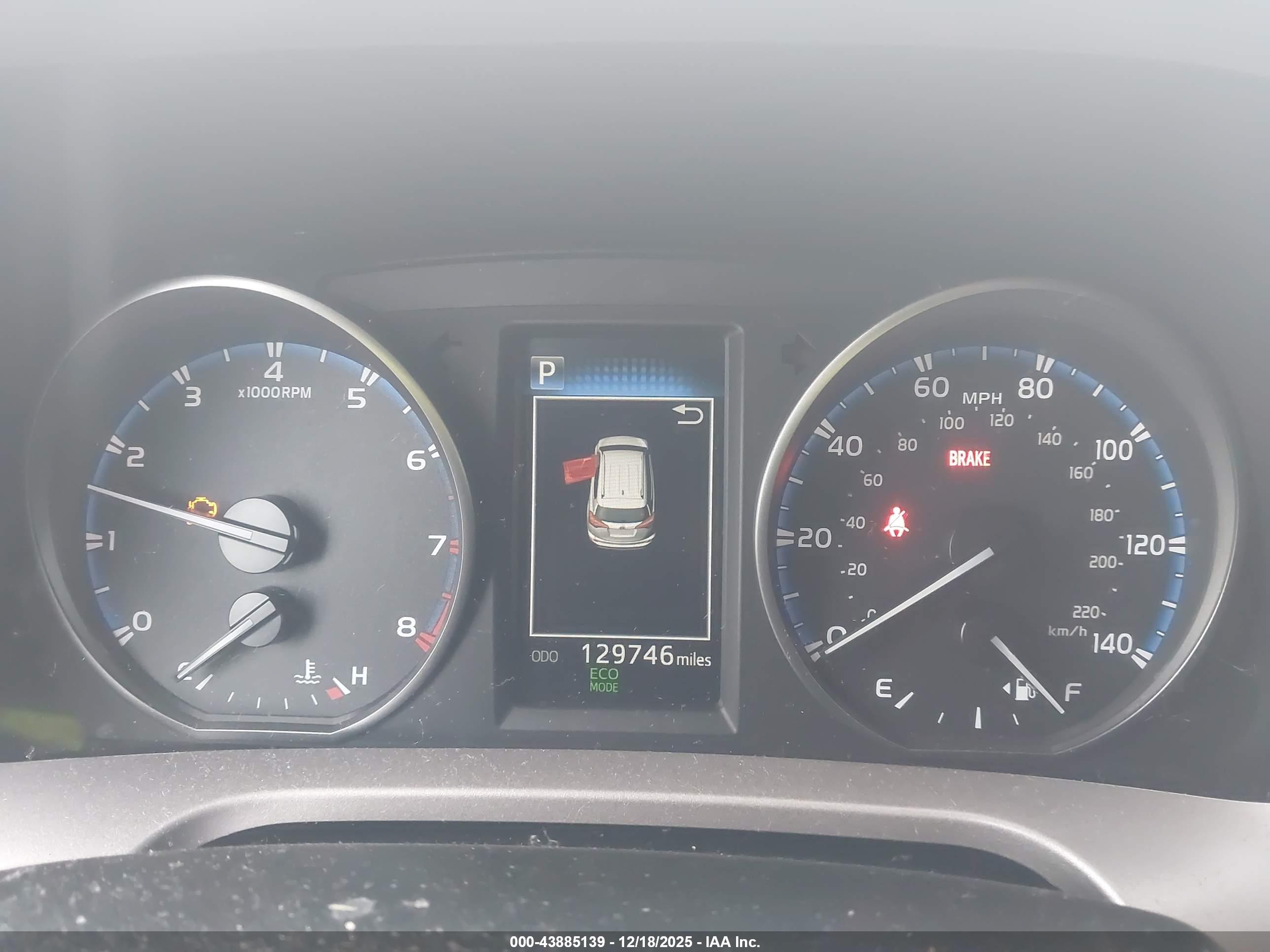 TOYOTA RAV4 image 7