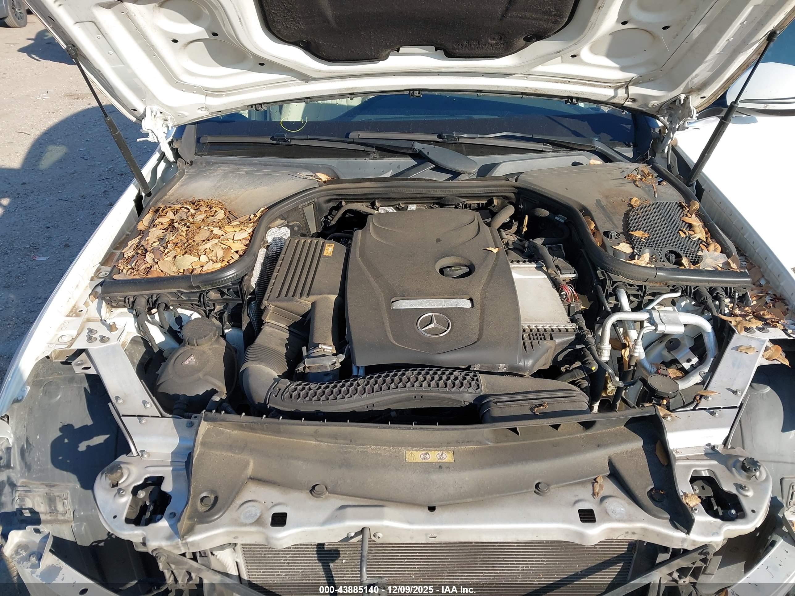 MERCEDES-BENZ E image 10