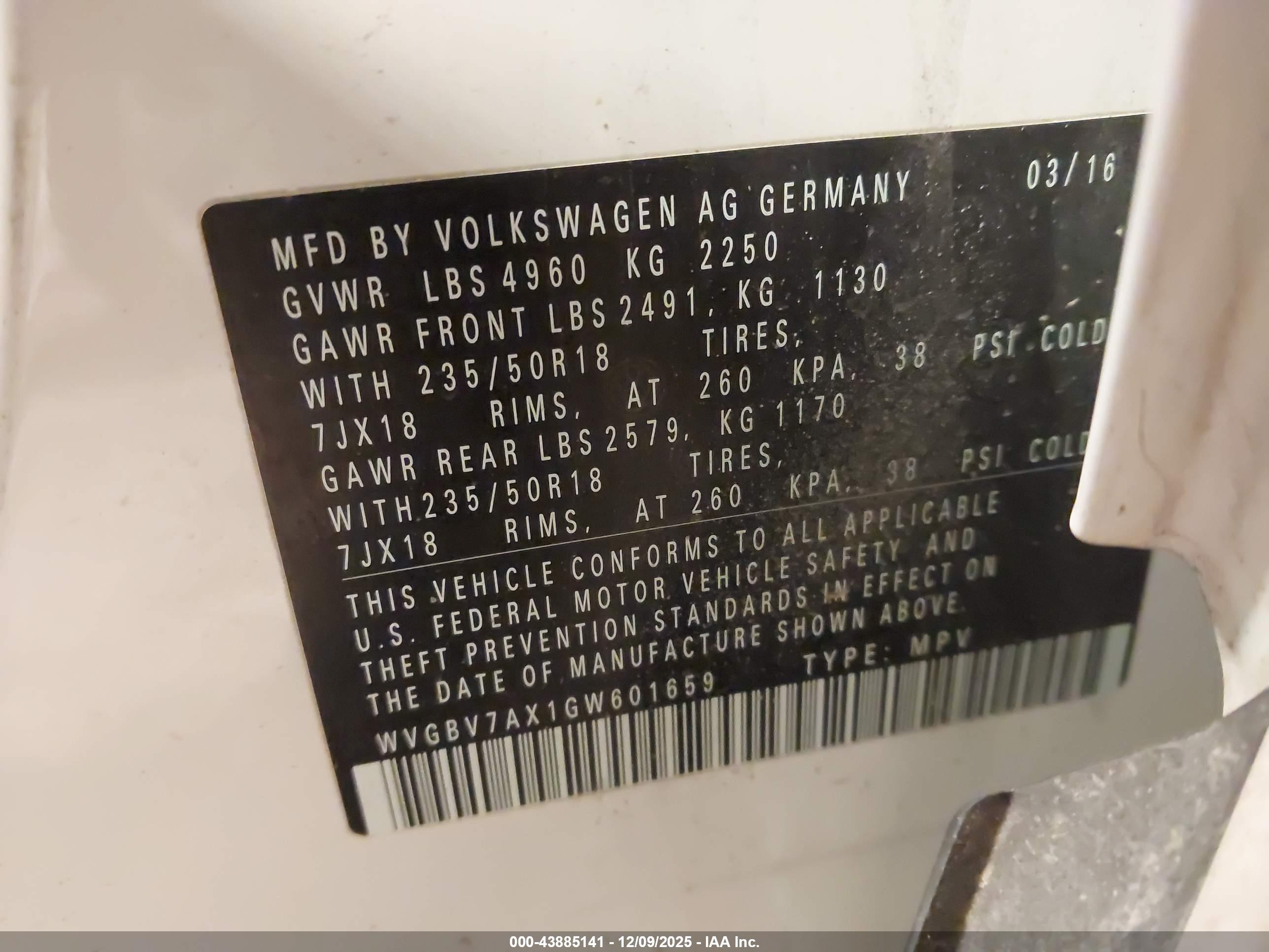 VOLKSWAGEN TIGUAN image 9