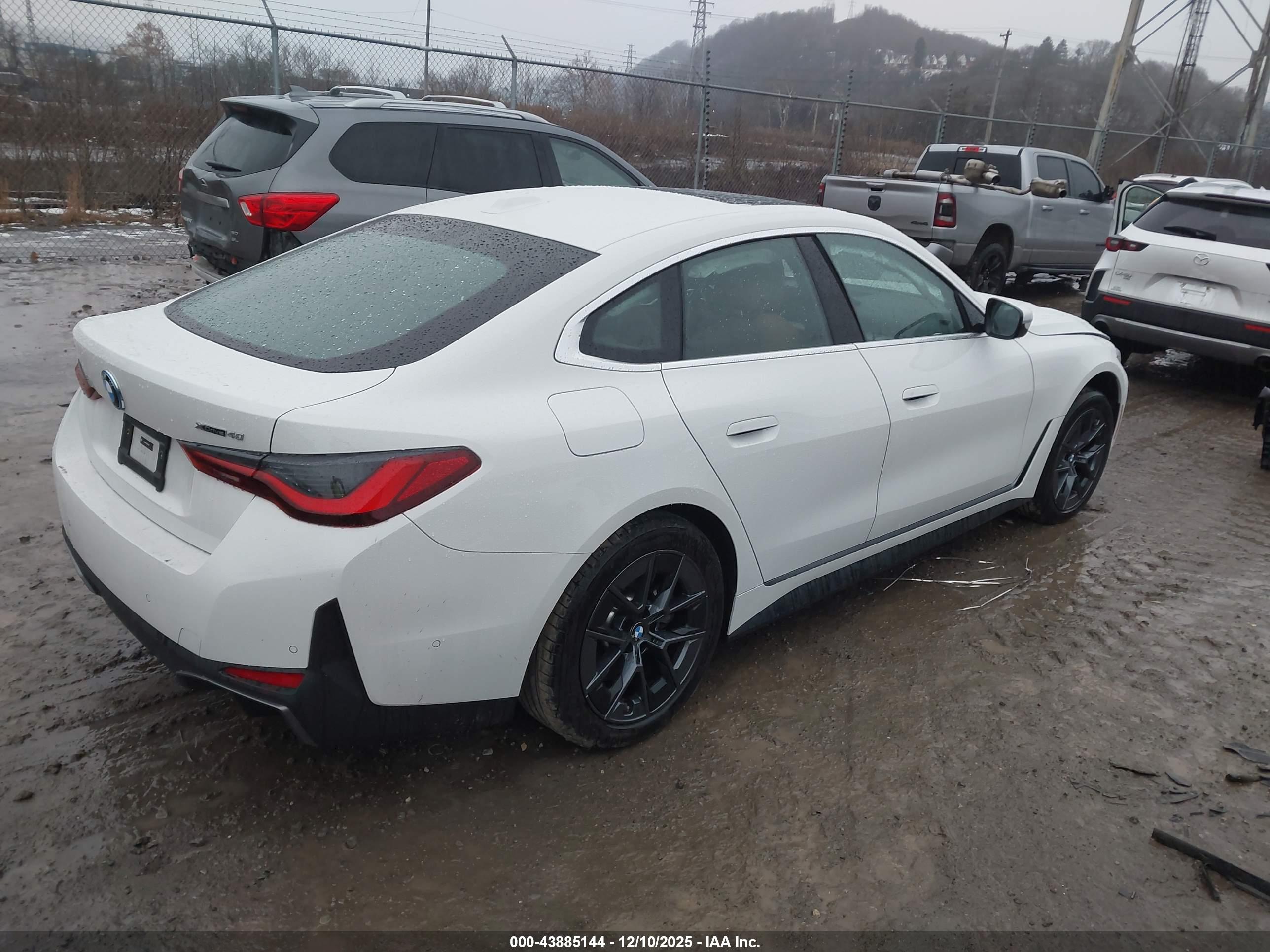 BMW I4 image 4