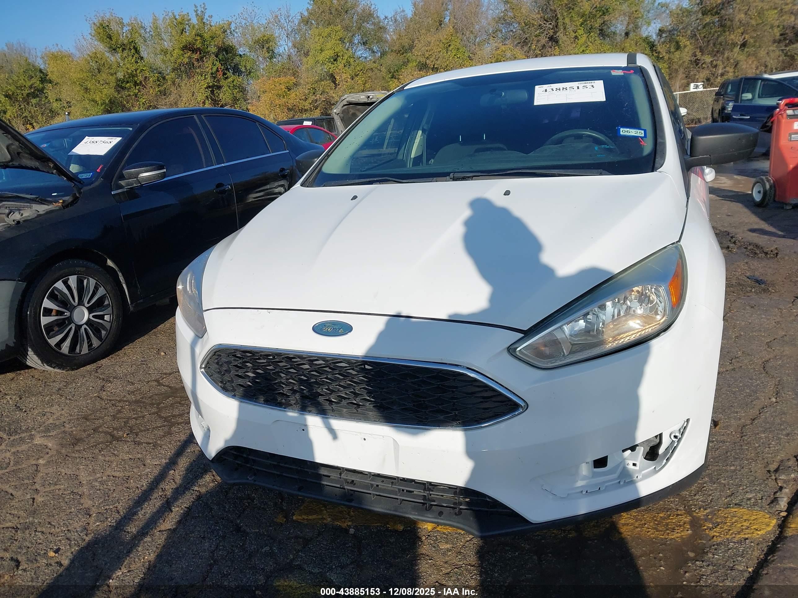 FORD FOCUS image 6