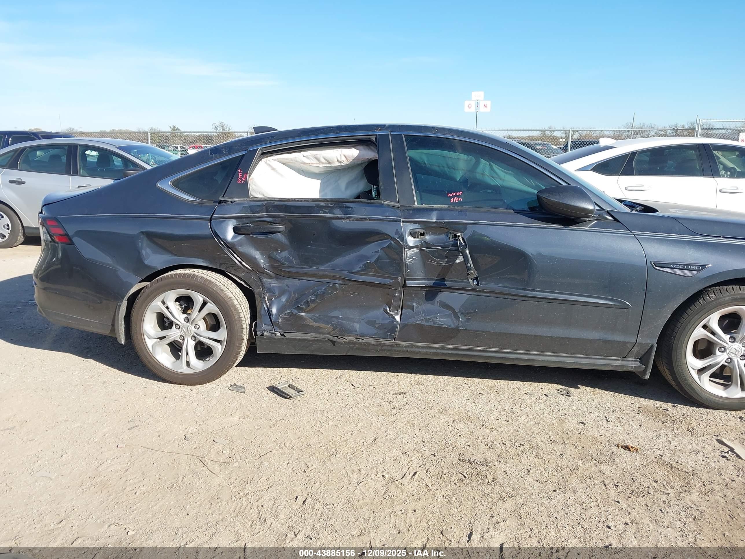 HONDA ACCORD image 6