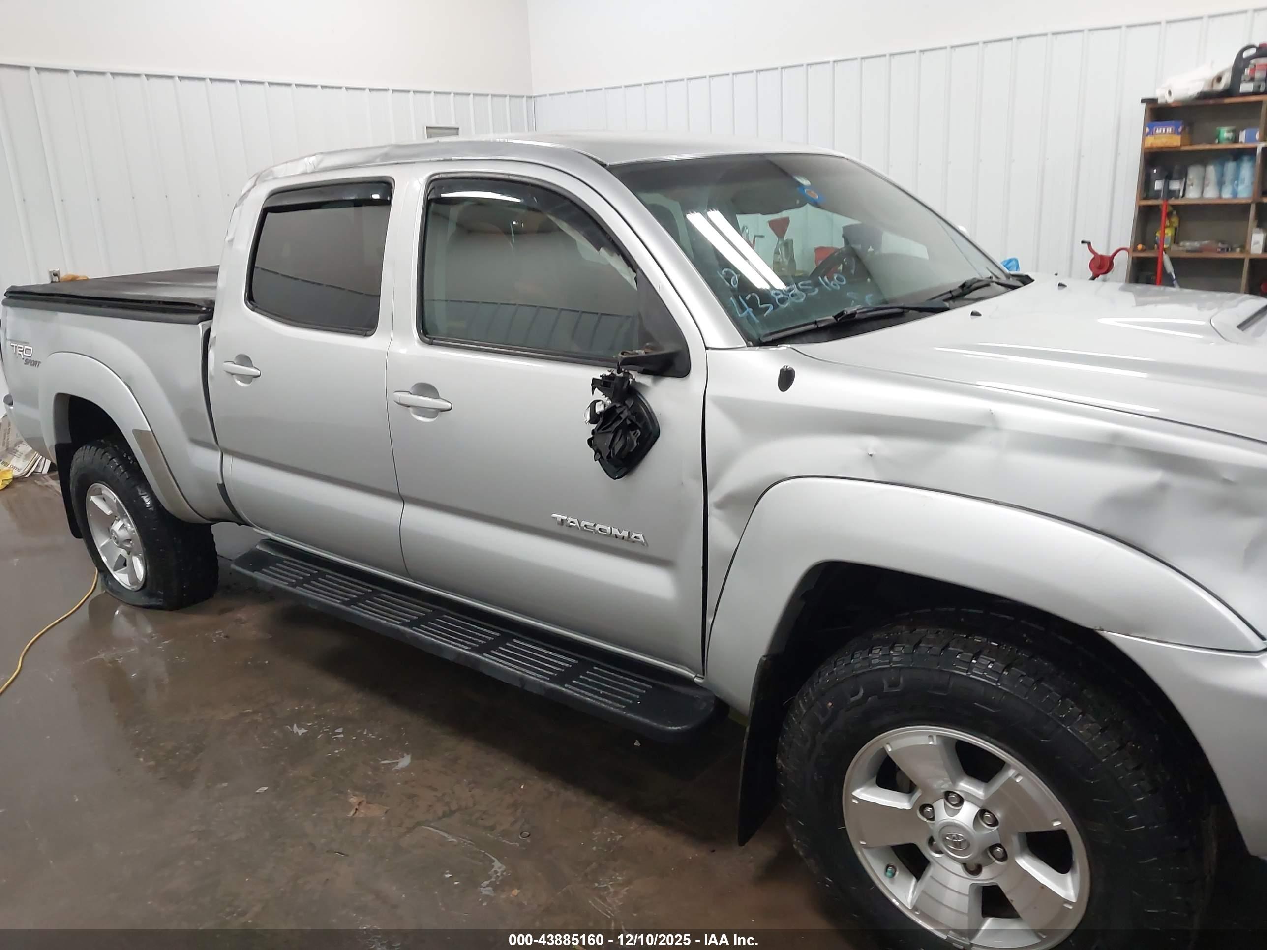 TOYOTA TACOMA image 6