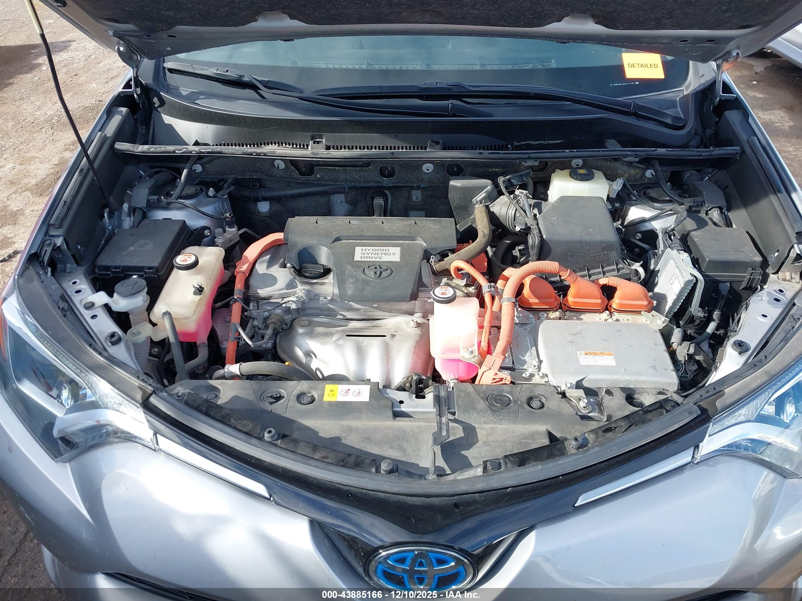 TOYOTA RAV4 image 10