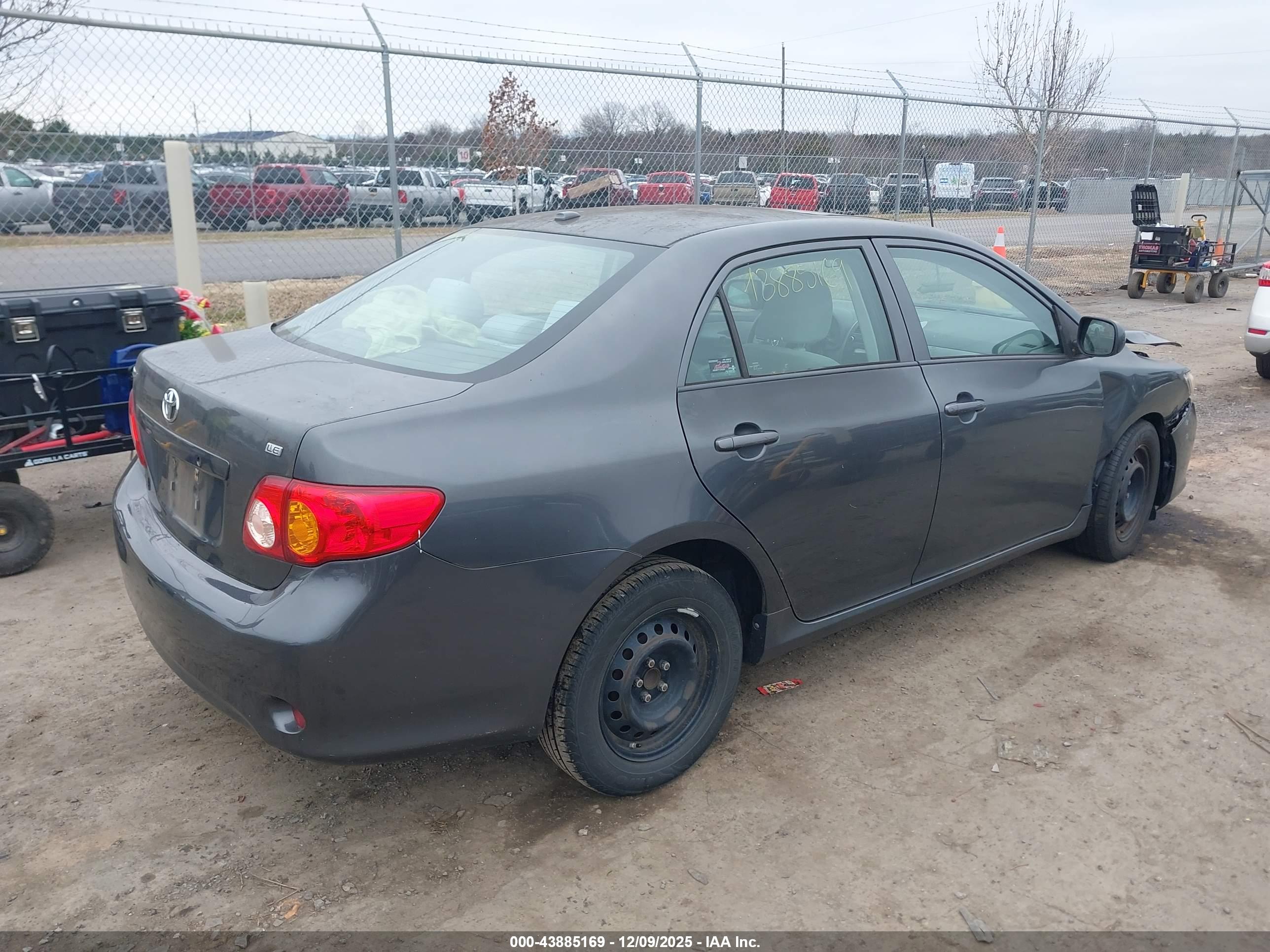 TOYOTA COROLLA image 4