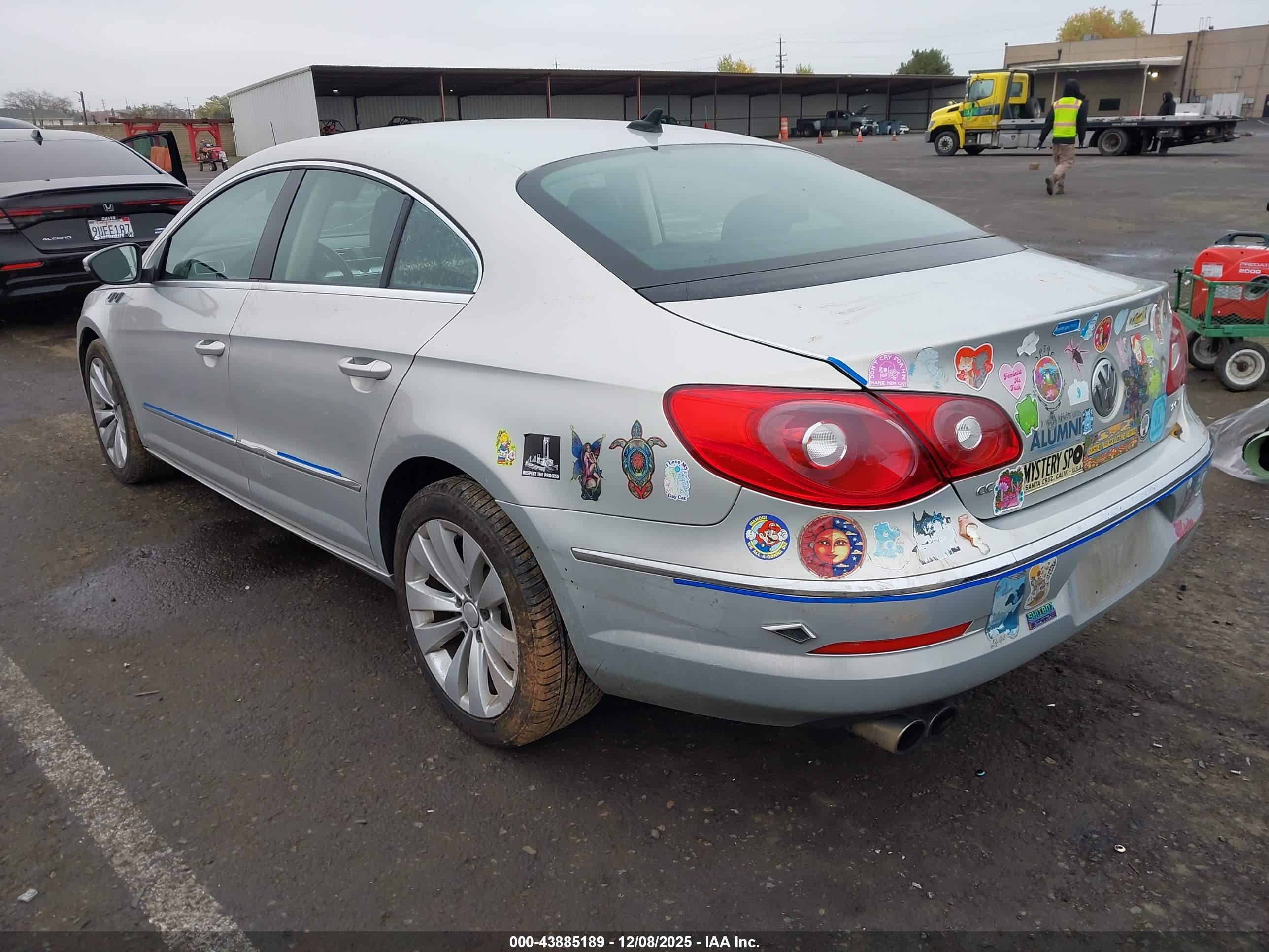VOLKSWAGEN CC image 3