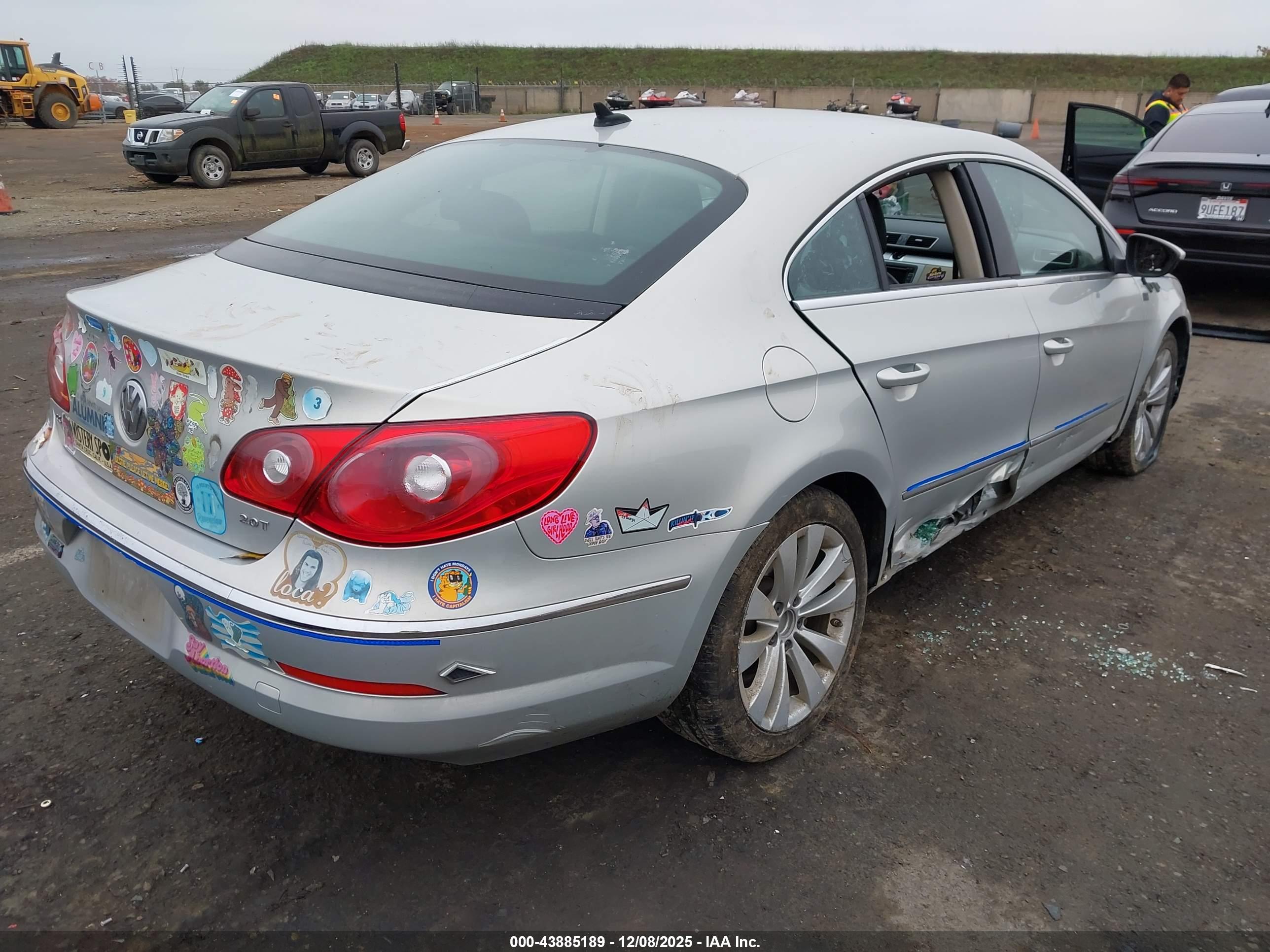 VOLKSWAGEN CC image 4