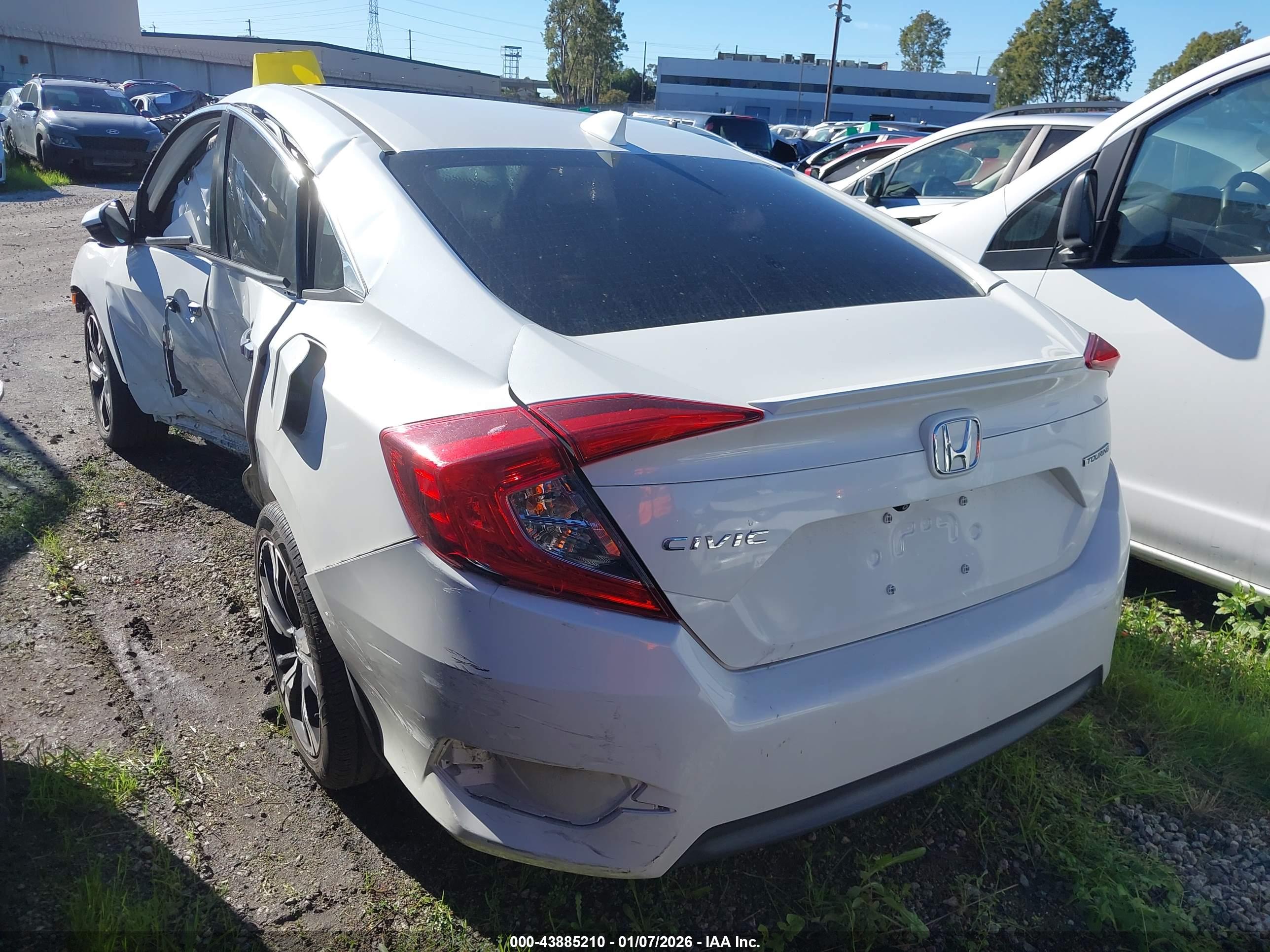 HONDA CIVIC image 3
