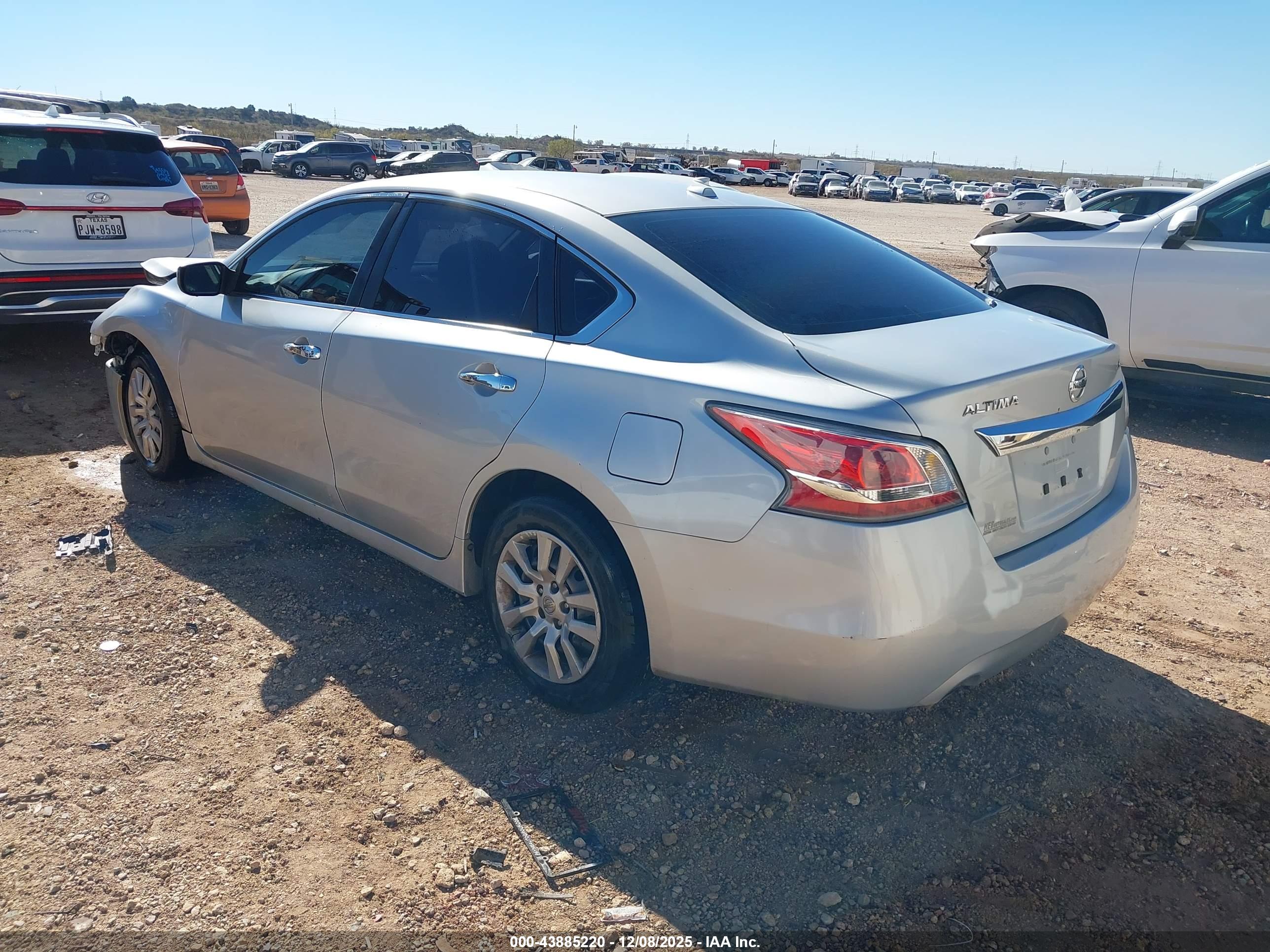 NISSAN ALTIMA image 3