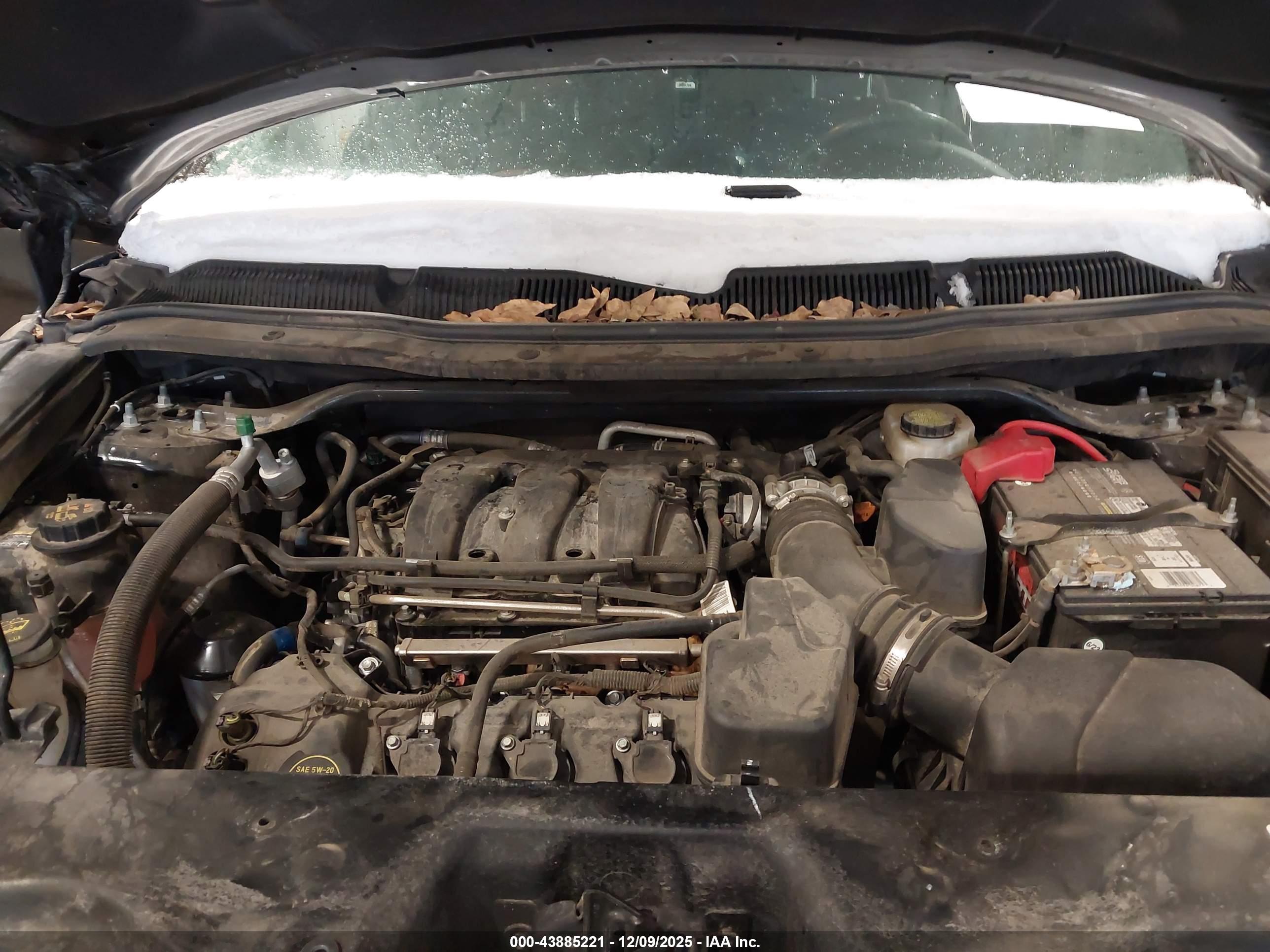FORD EXPLORER image 10