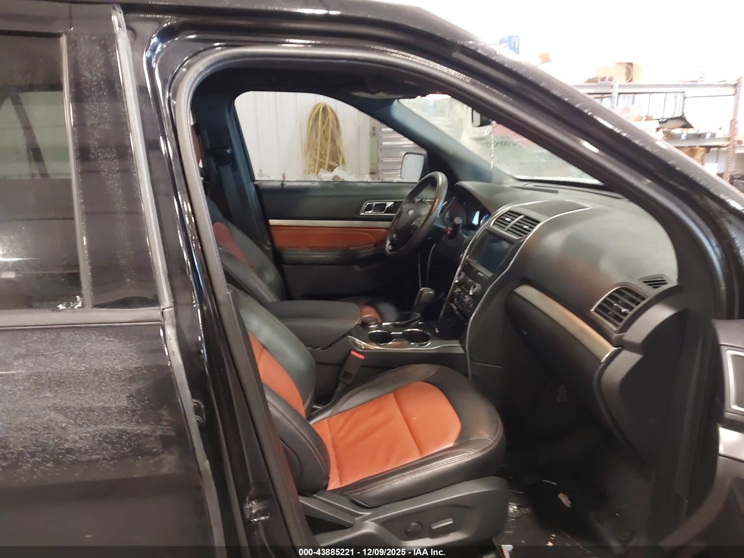 FORD EXPLORER image 5
