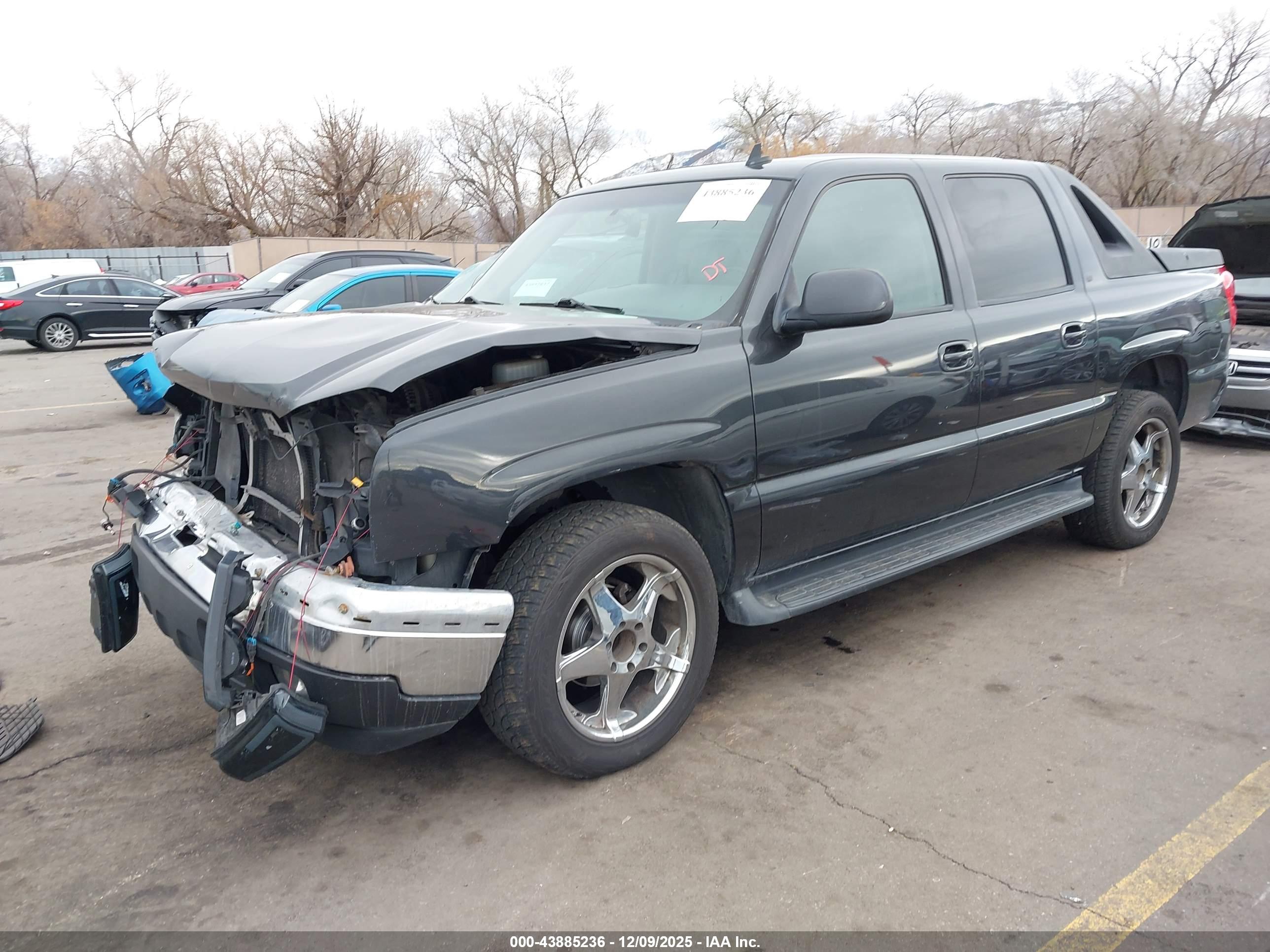 CHEVROLET AVALANCHE image 2