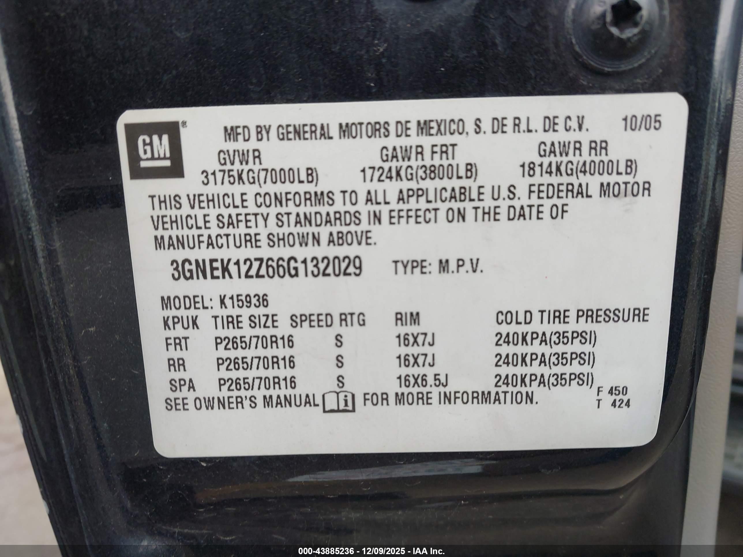 CHEVROLET AVALANCHE image 9