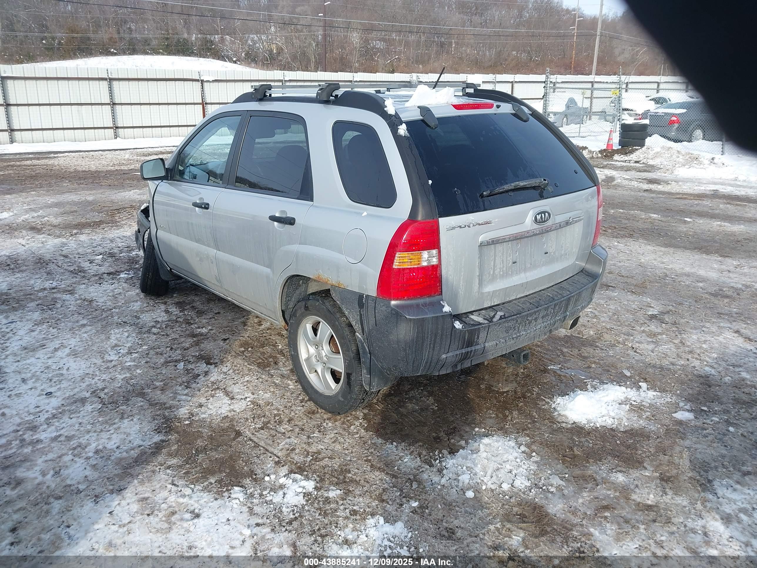 KIA SPORTAGE image 3