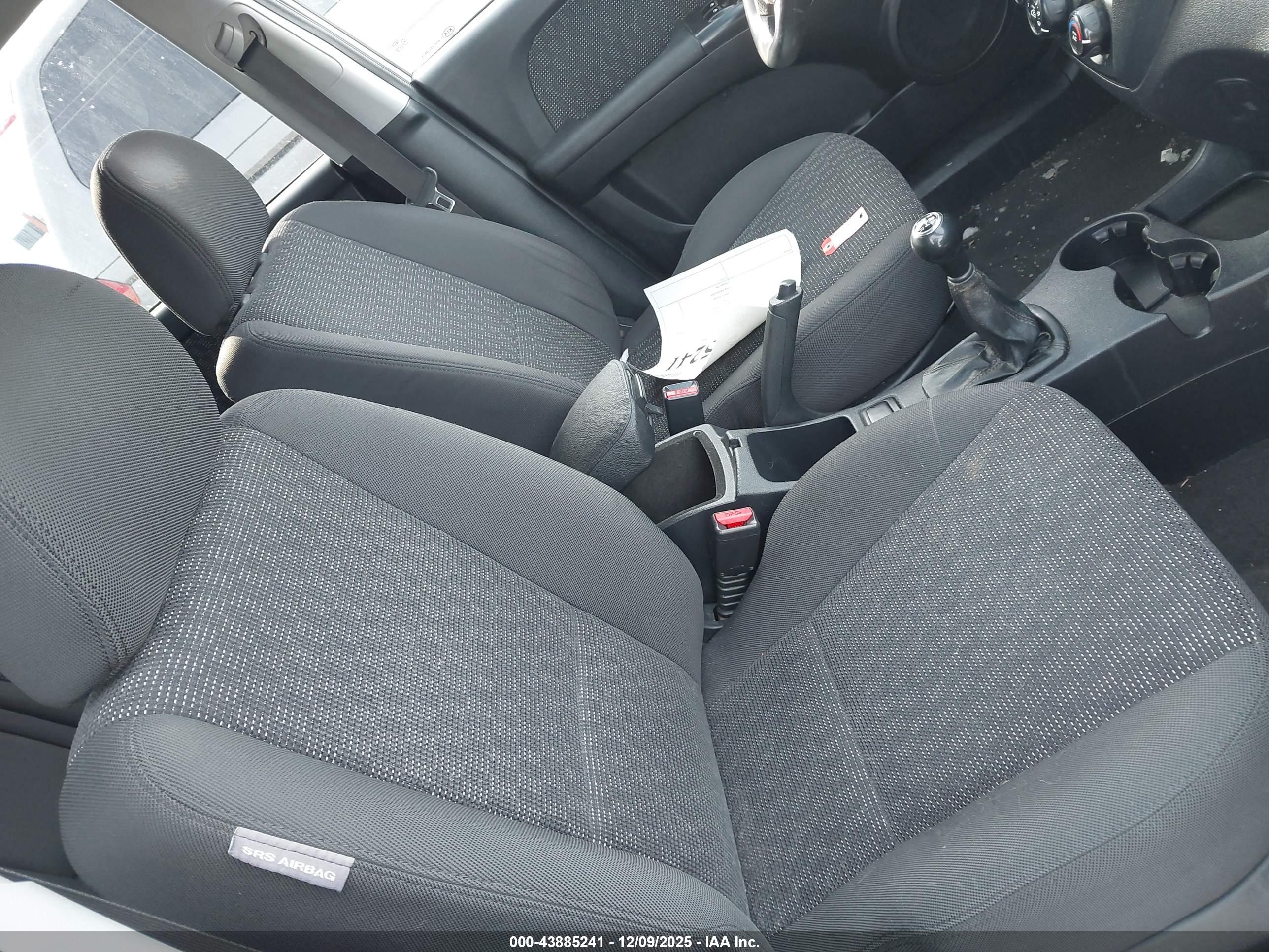 KIA SPORTAGE image 5