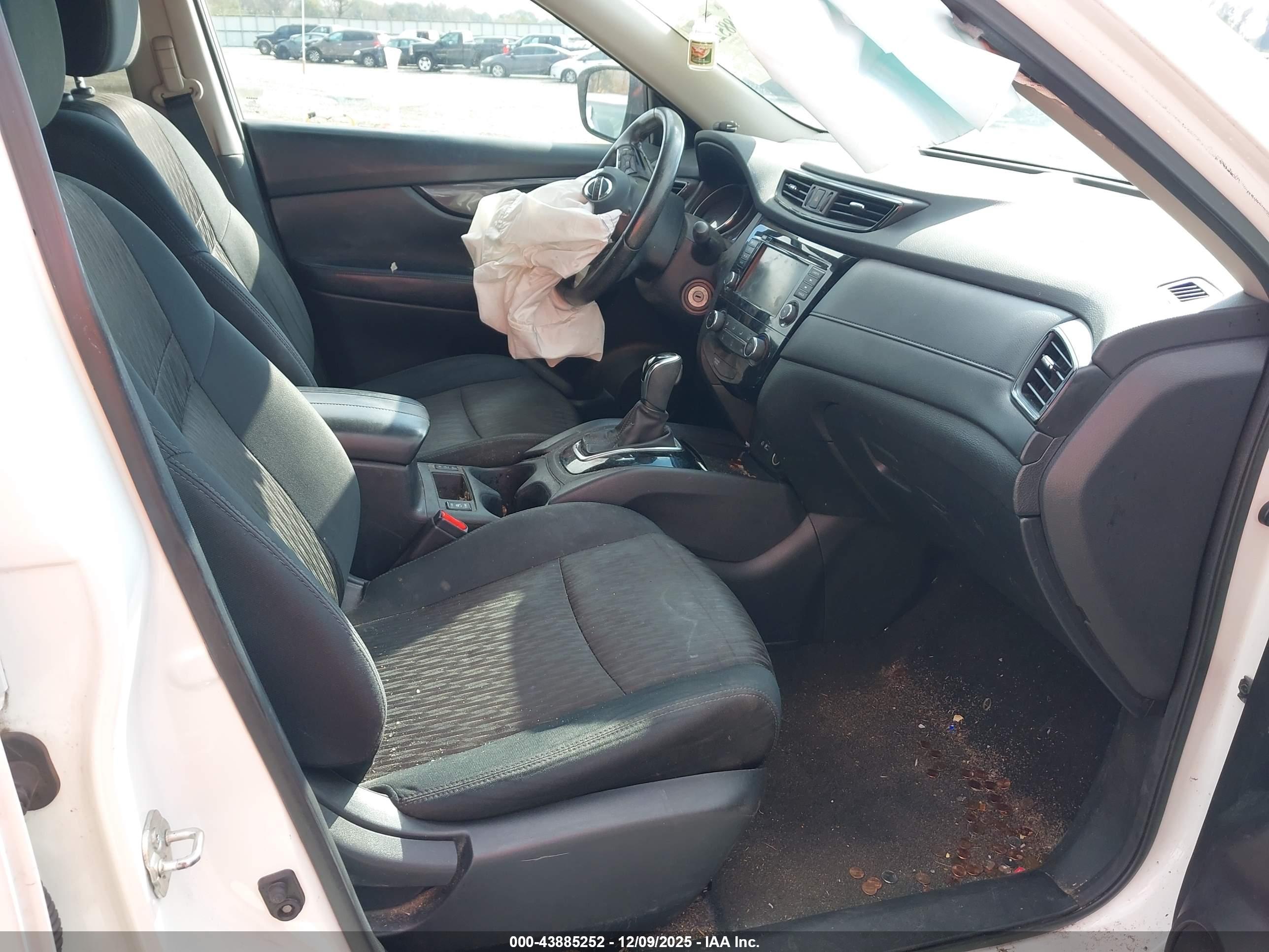 NISSAN ROGUE image 5