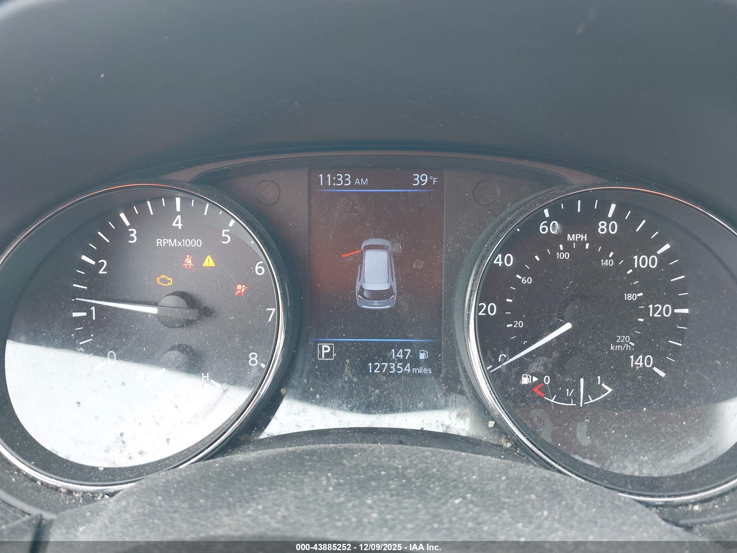 NISSAN ROGUE image 7