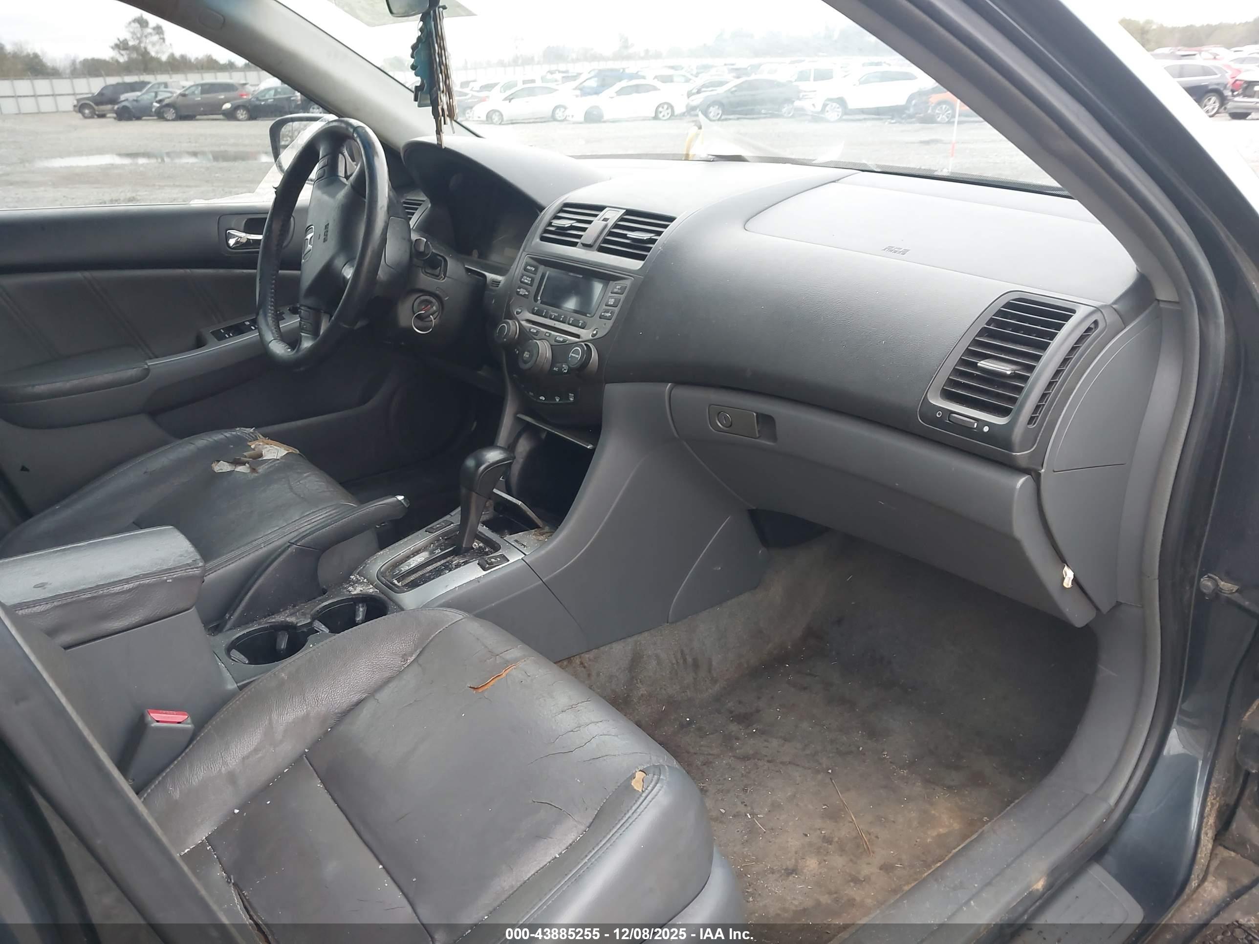 HONDA ACCORD image 5