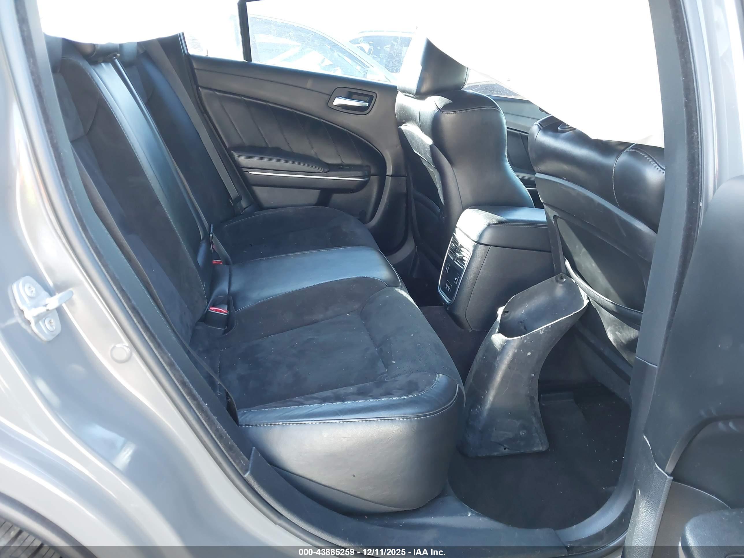 DODGE CHARGER image 8