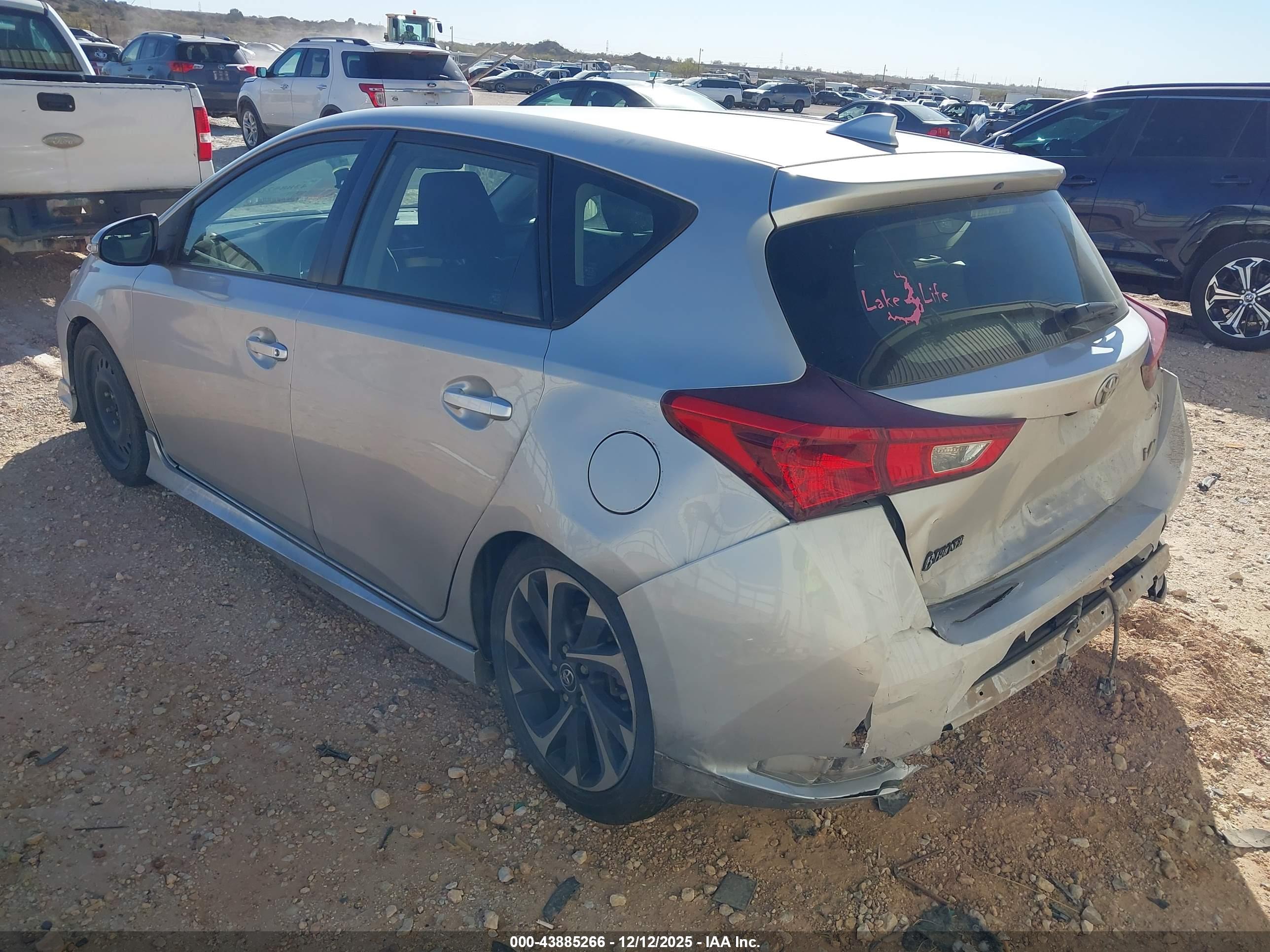 TOYOTA COROLLA image 3