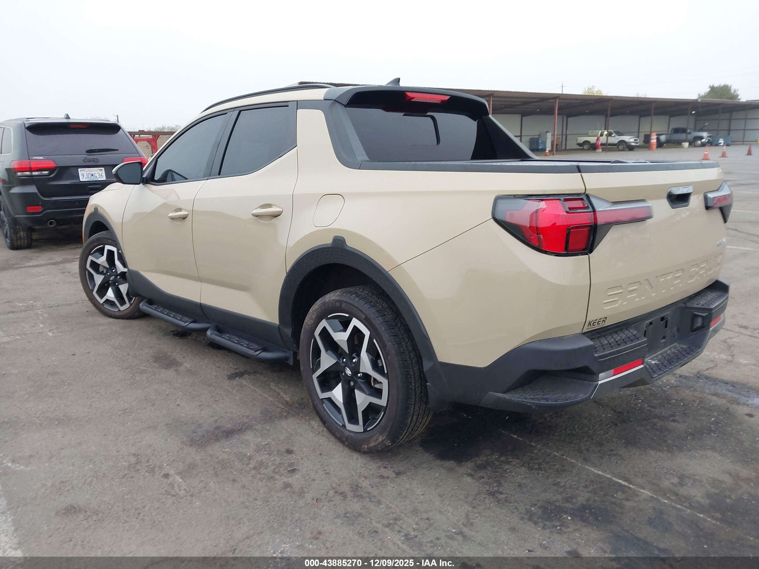 HYUNDAI SANTA image 3