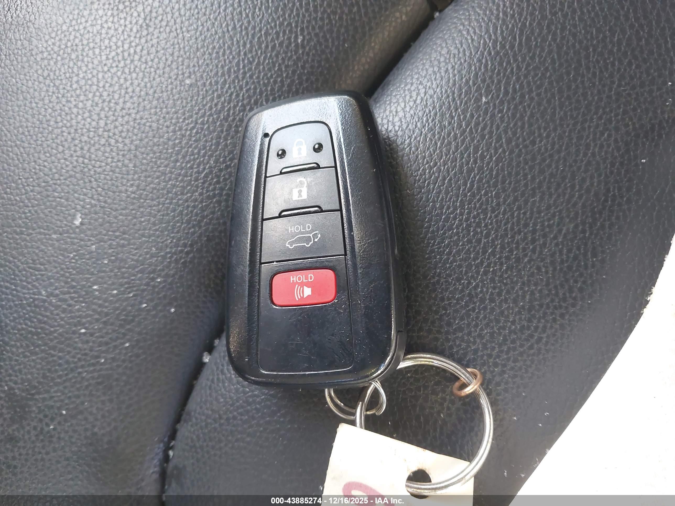 TOYOTA HIGHLANDER image 11