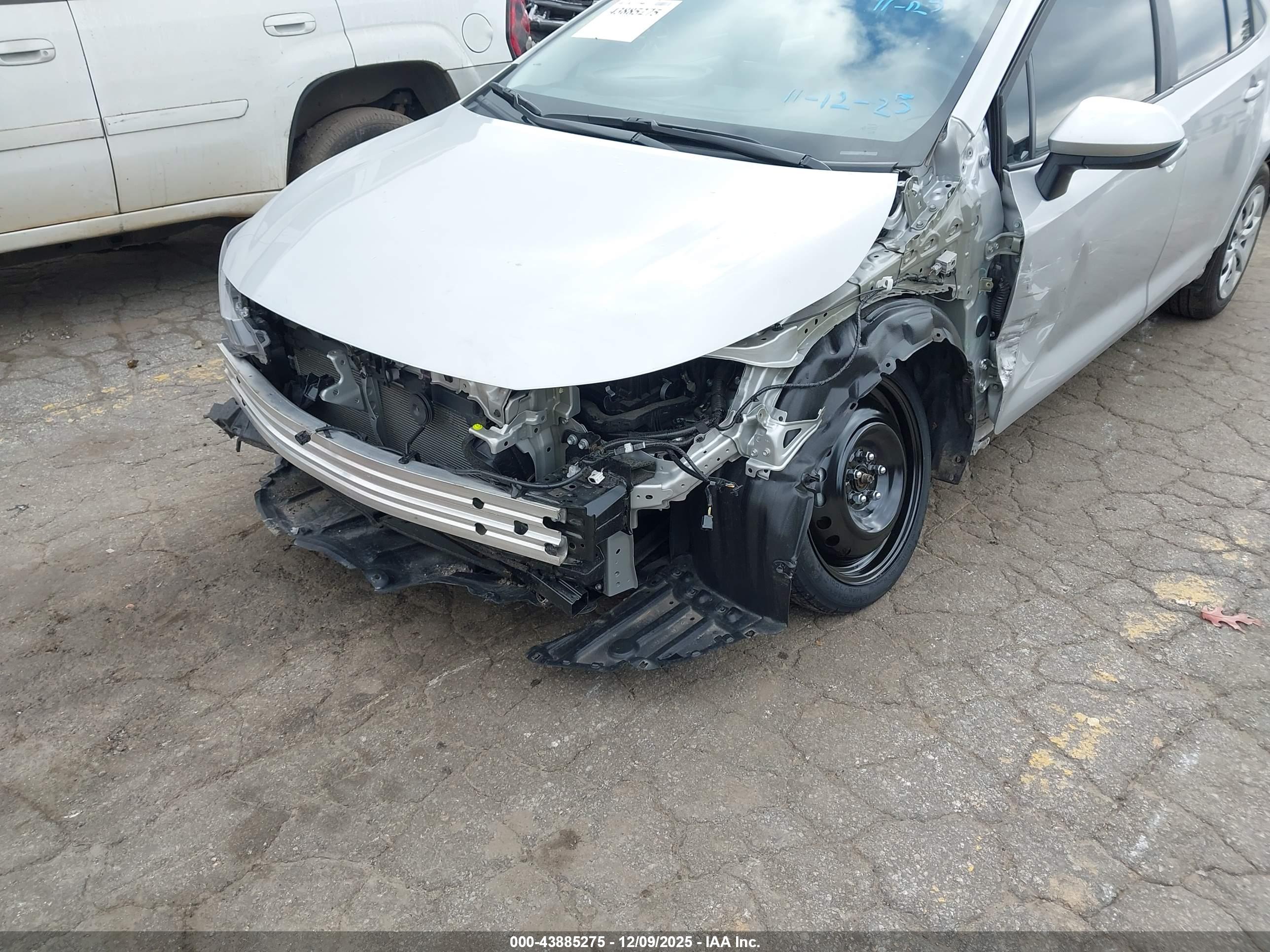 TOYOTA COROLLA image 6
