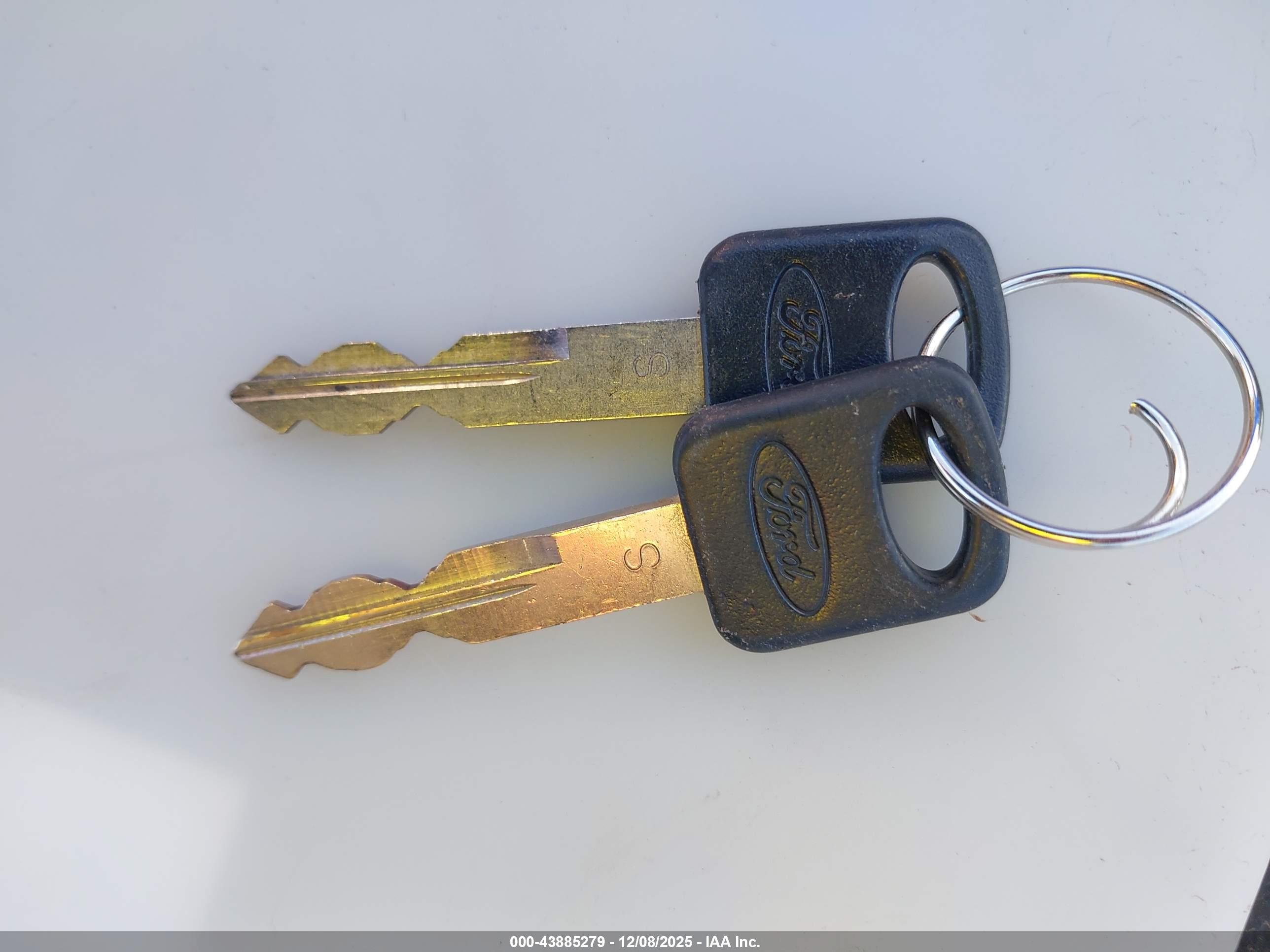 FORD UTILITY image 11