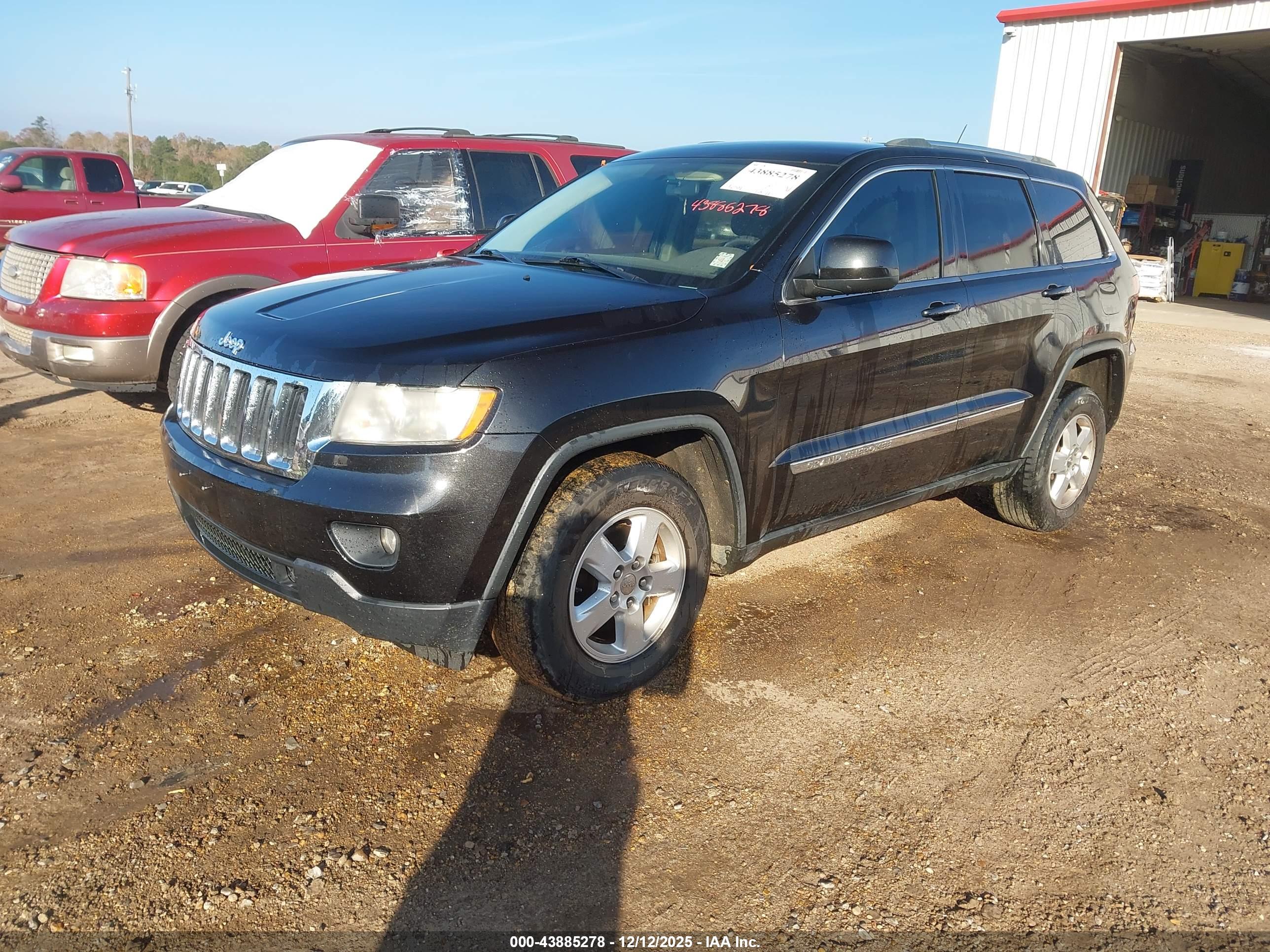 JEEP GRAND image 2