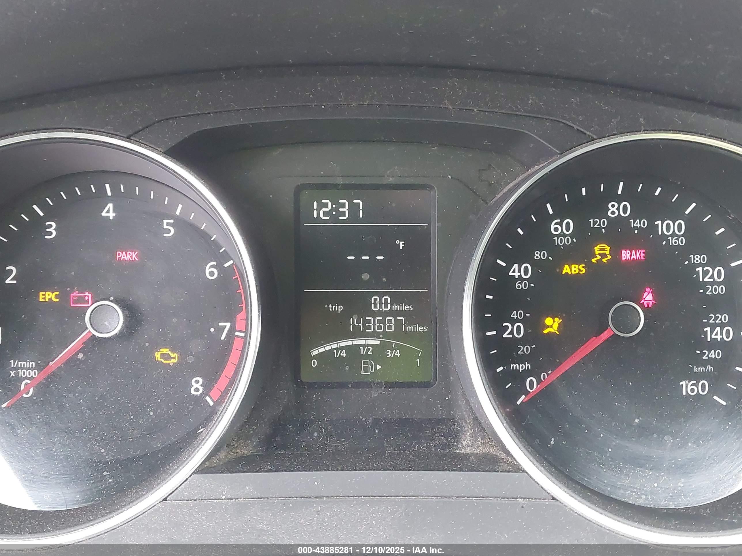 VOLKSWAGEN JETTA image 7