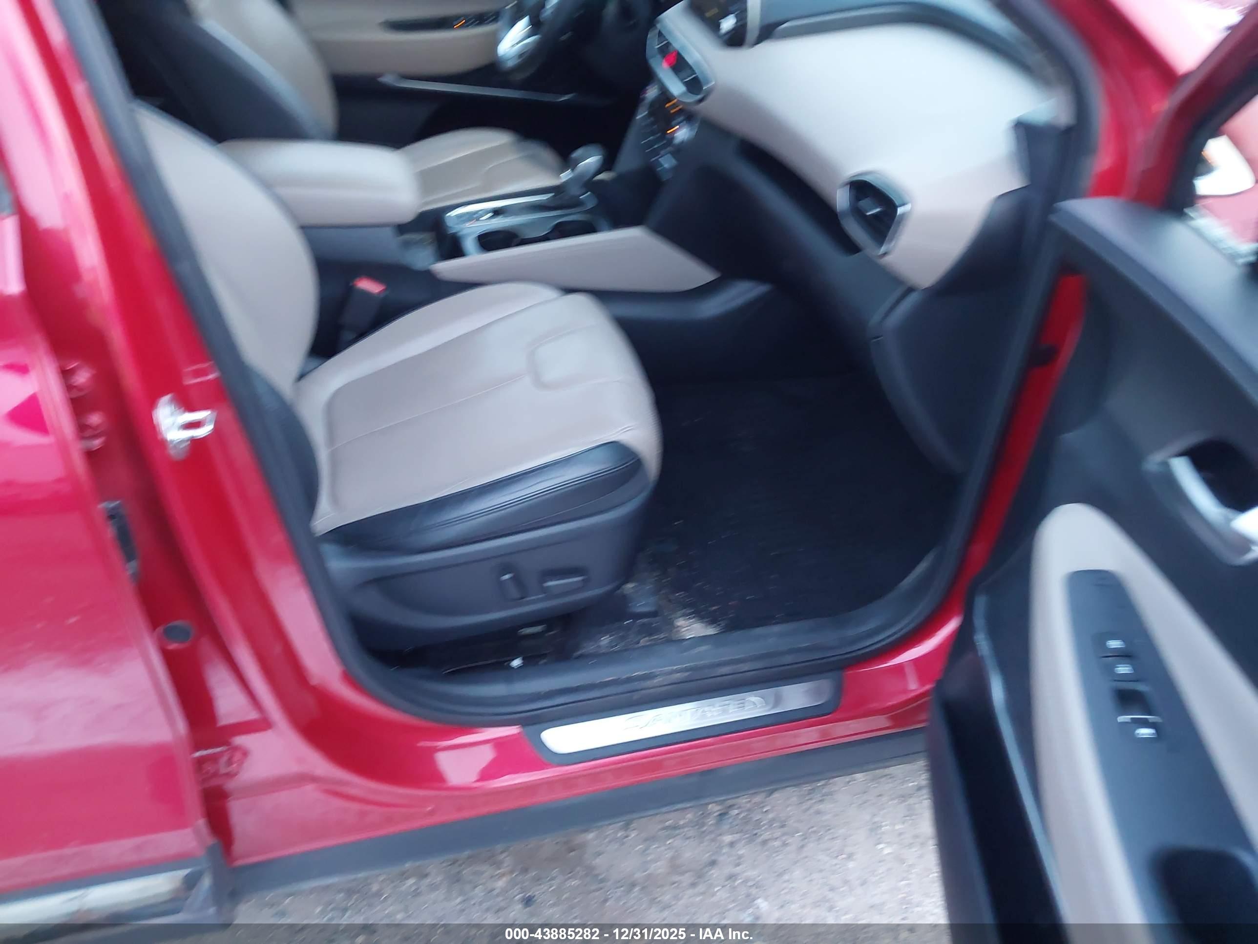 HYUNDAI SANTA image 5