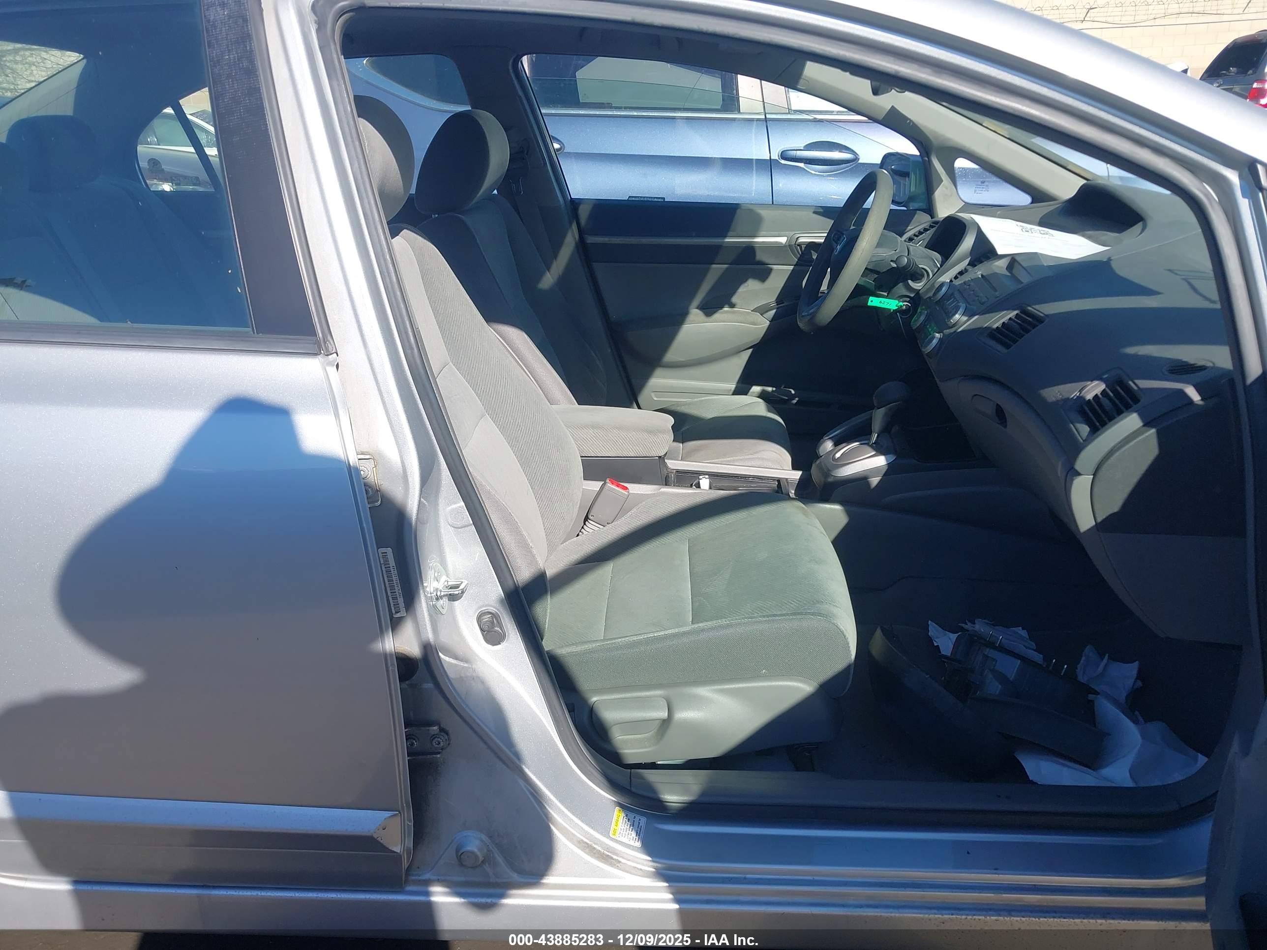 HONDA CIVIC image 5