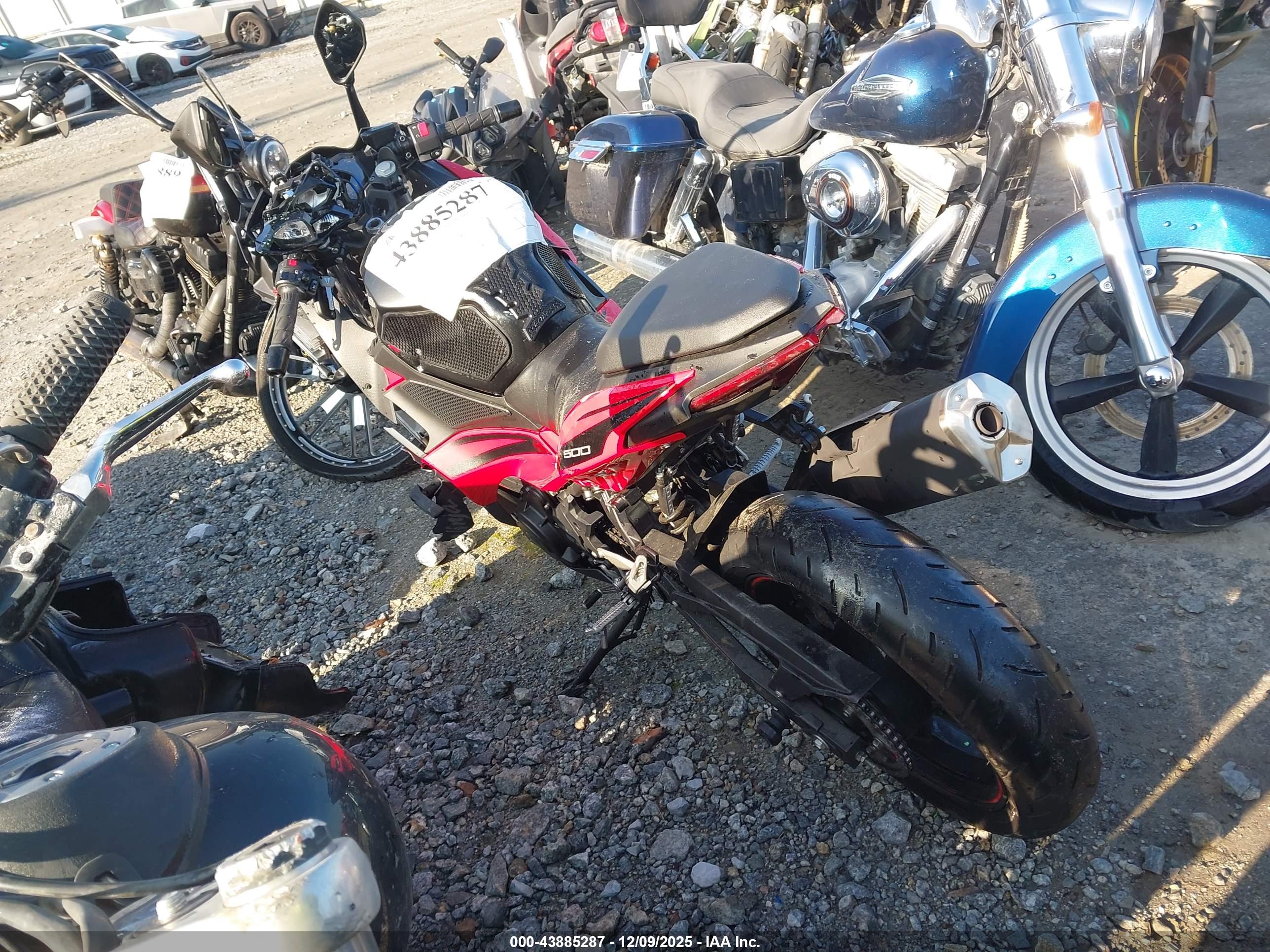 KAWASAKI EX500 image 3