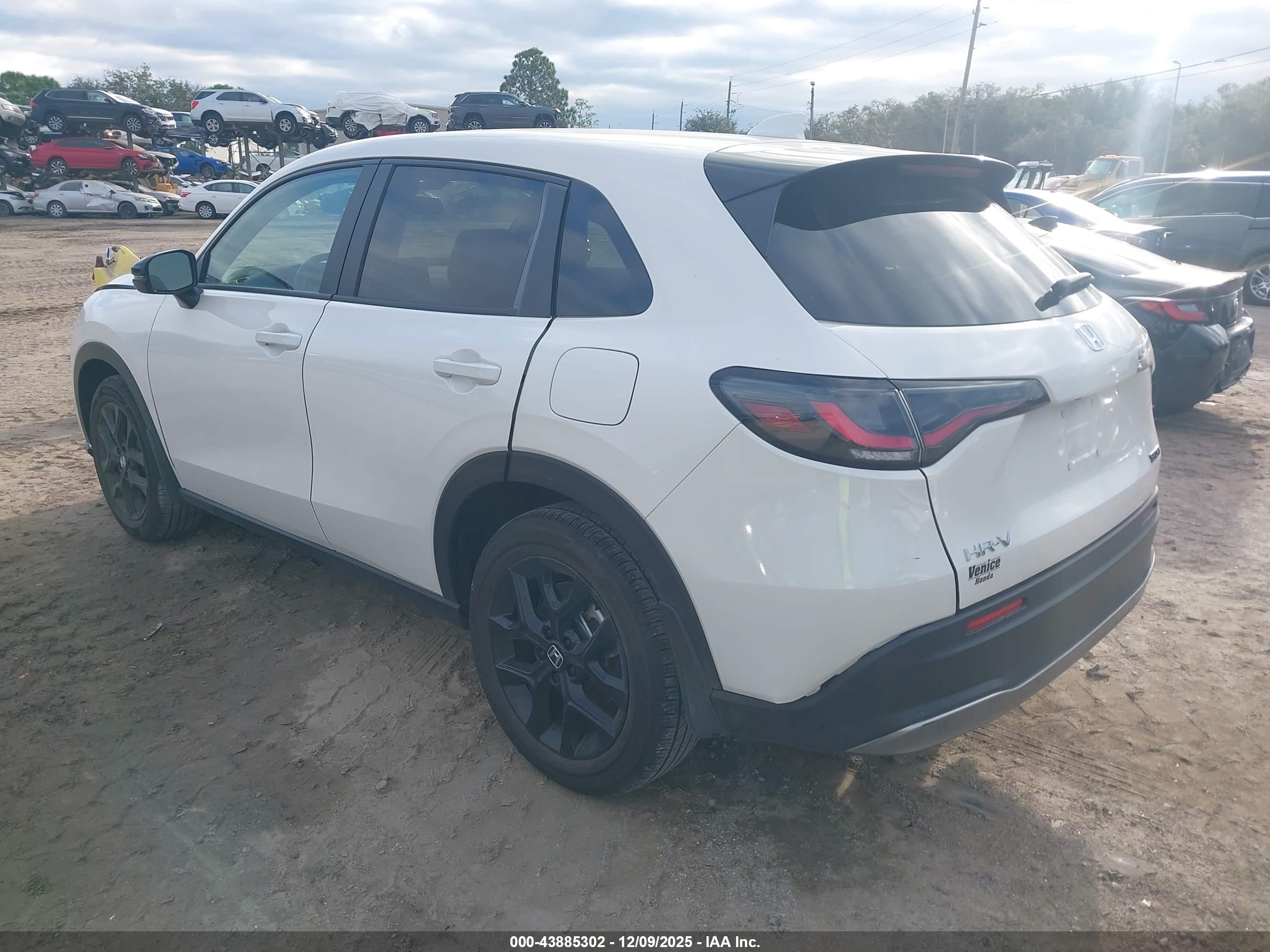 HONDA HR-V image 3