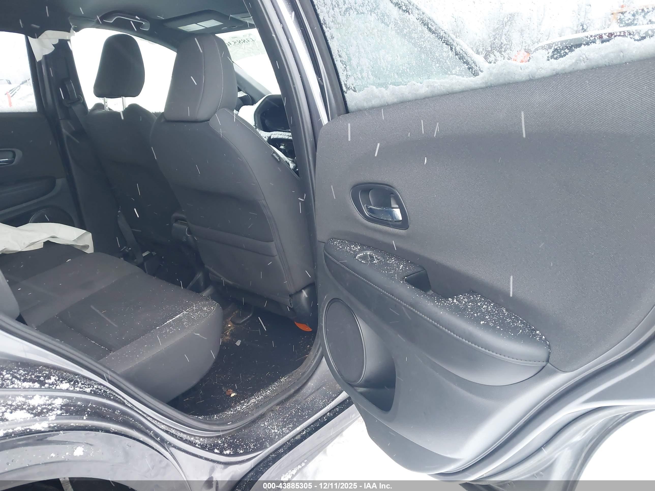 HONDA HR-V image 8