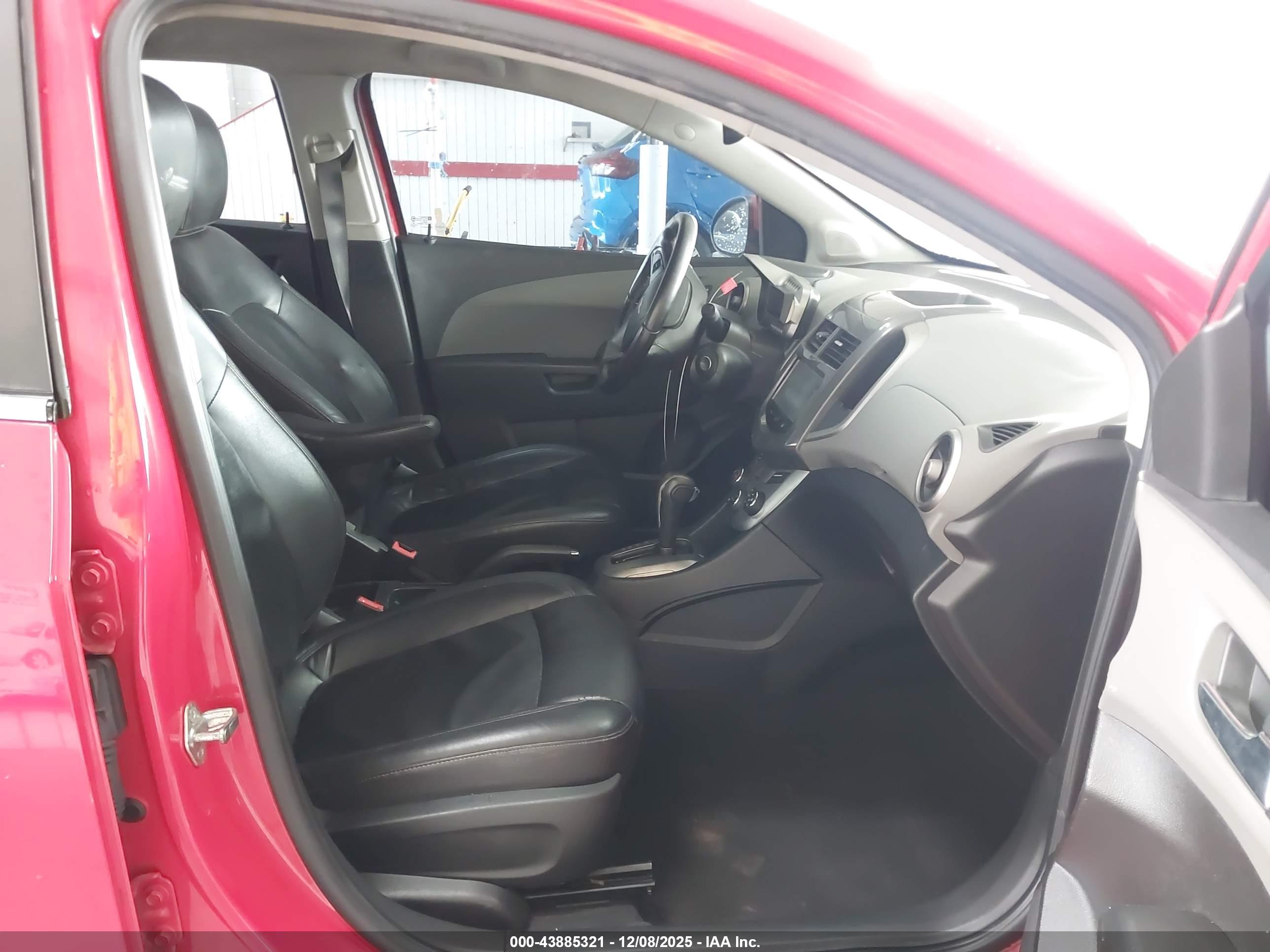 CHEVROLET SONIC image 5