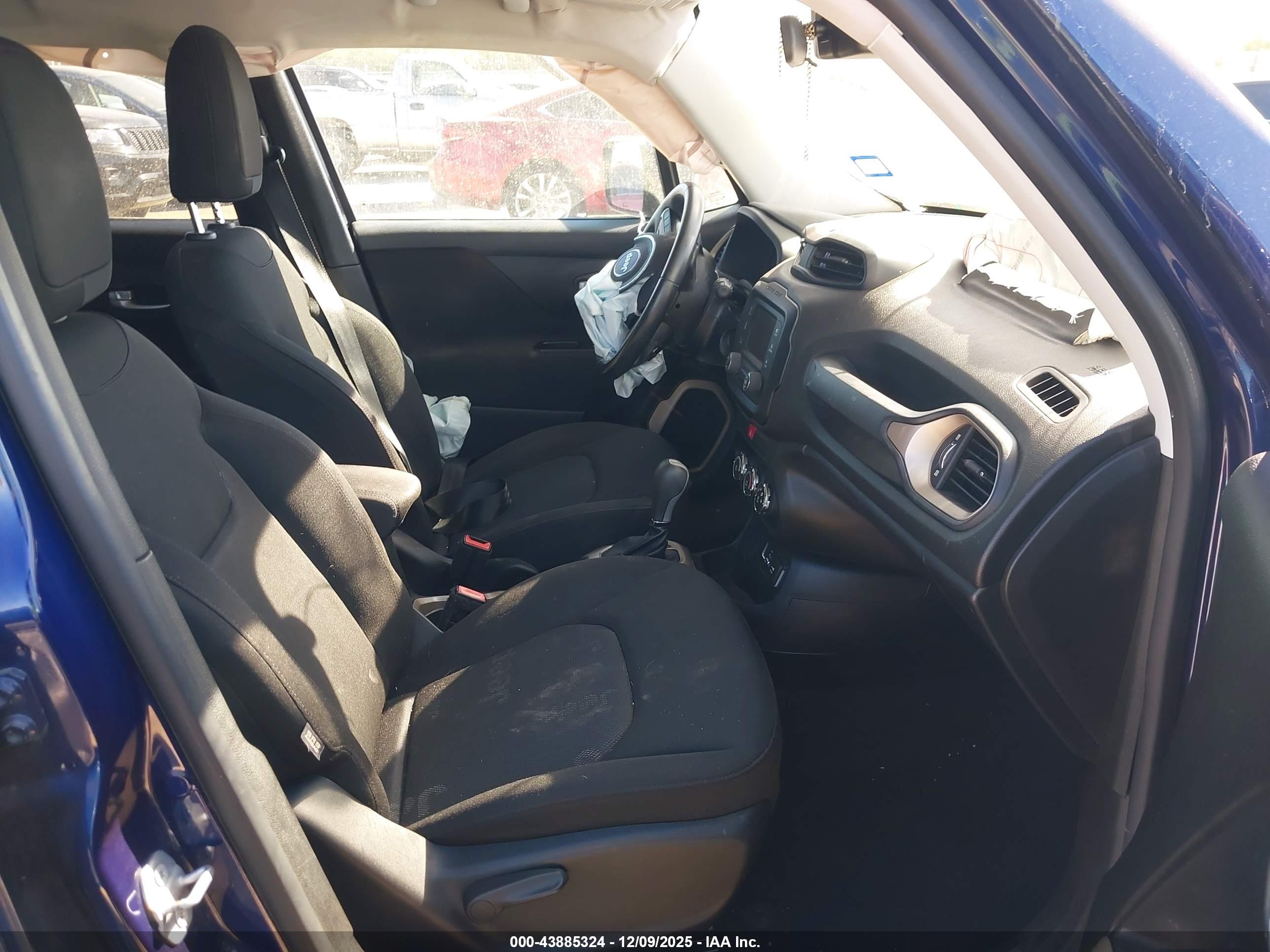 JEEP RENEGADE image 5