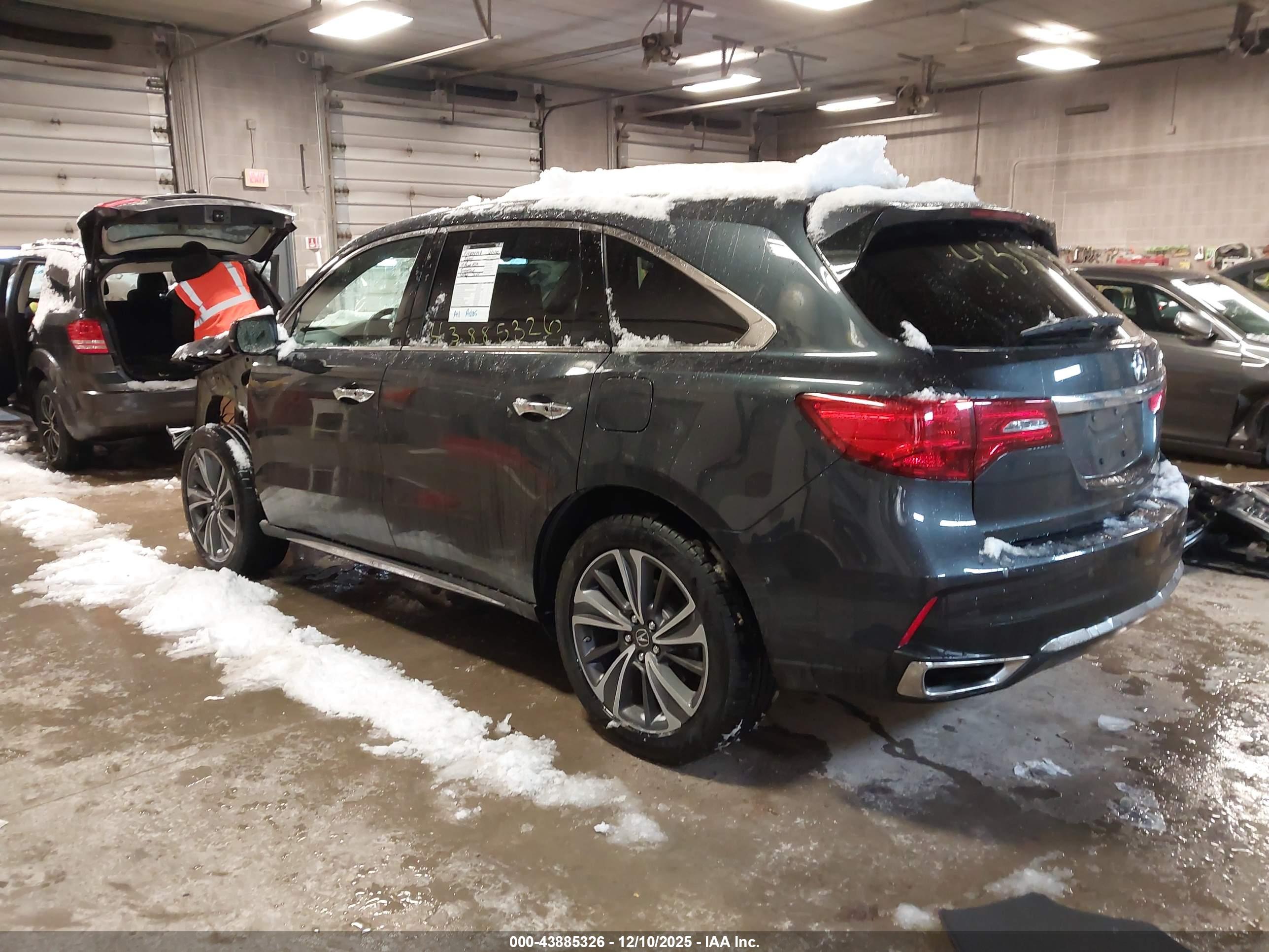 ACURA MDX image 3