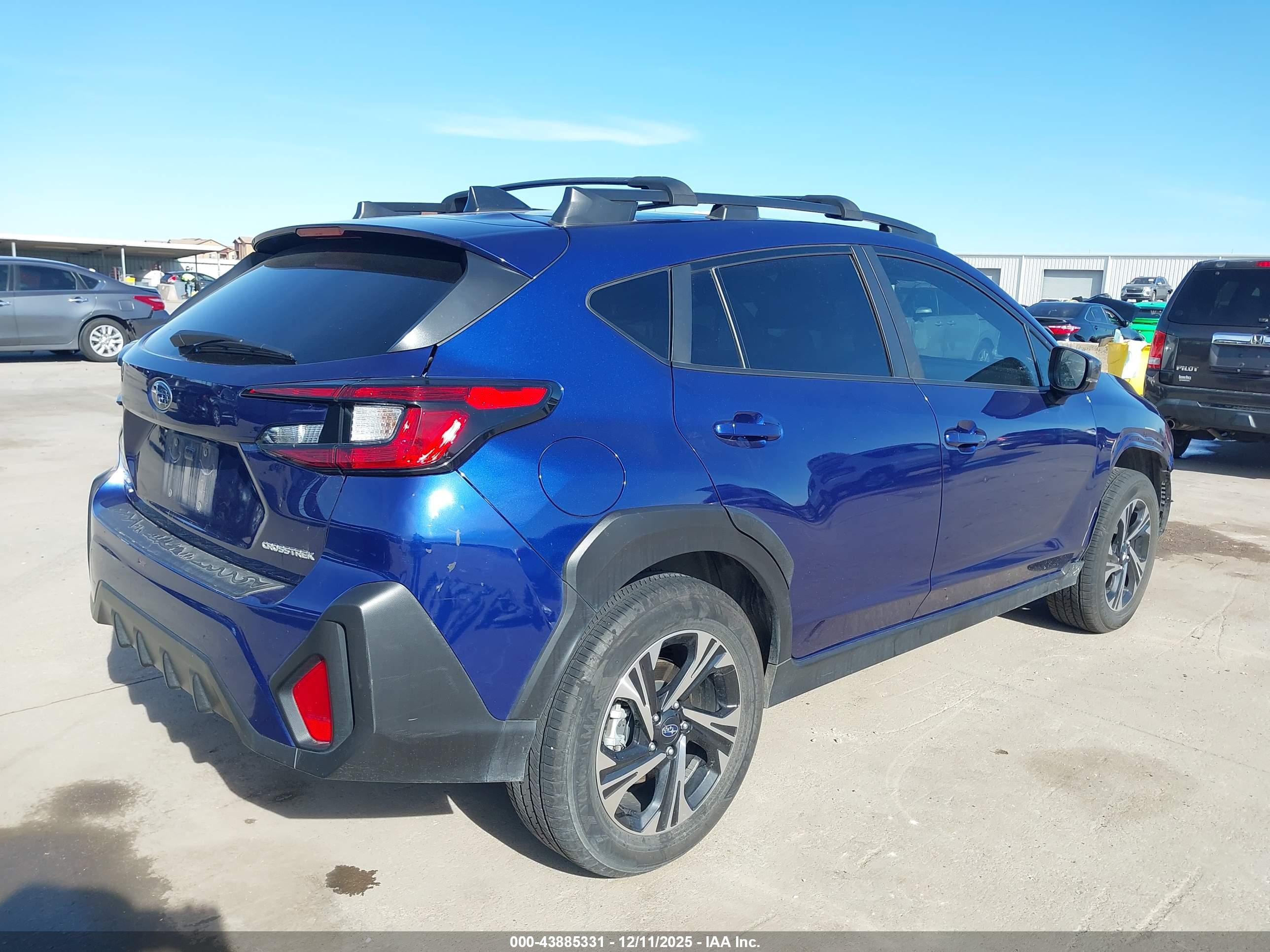 SUBARU CROSSTREK image 4